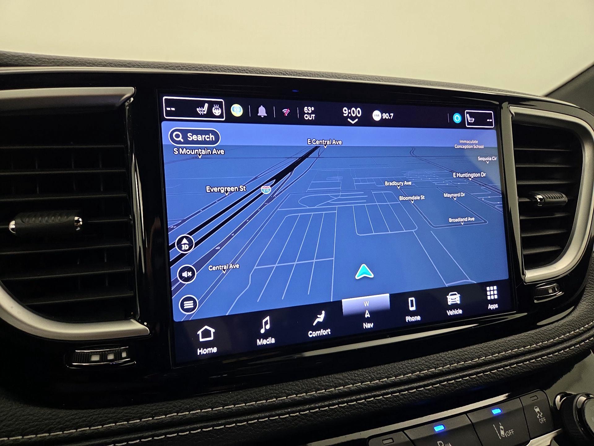 Thumbnail: 2025 Chrysler Pacifica - 14
