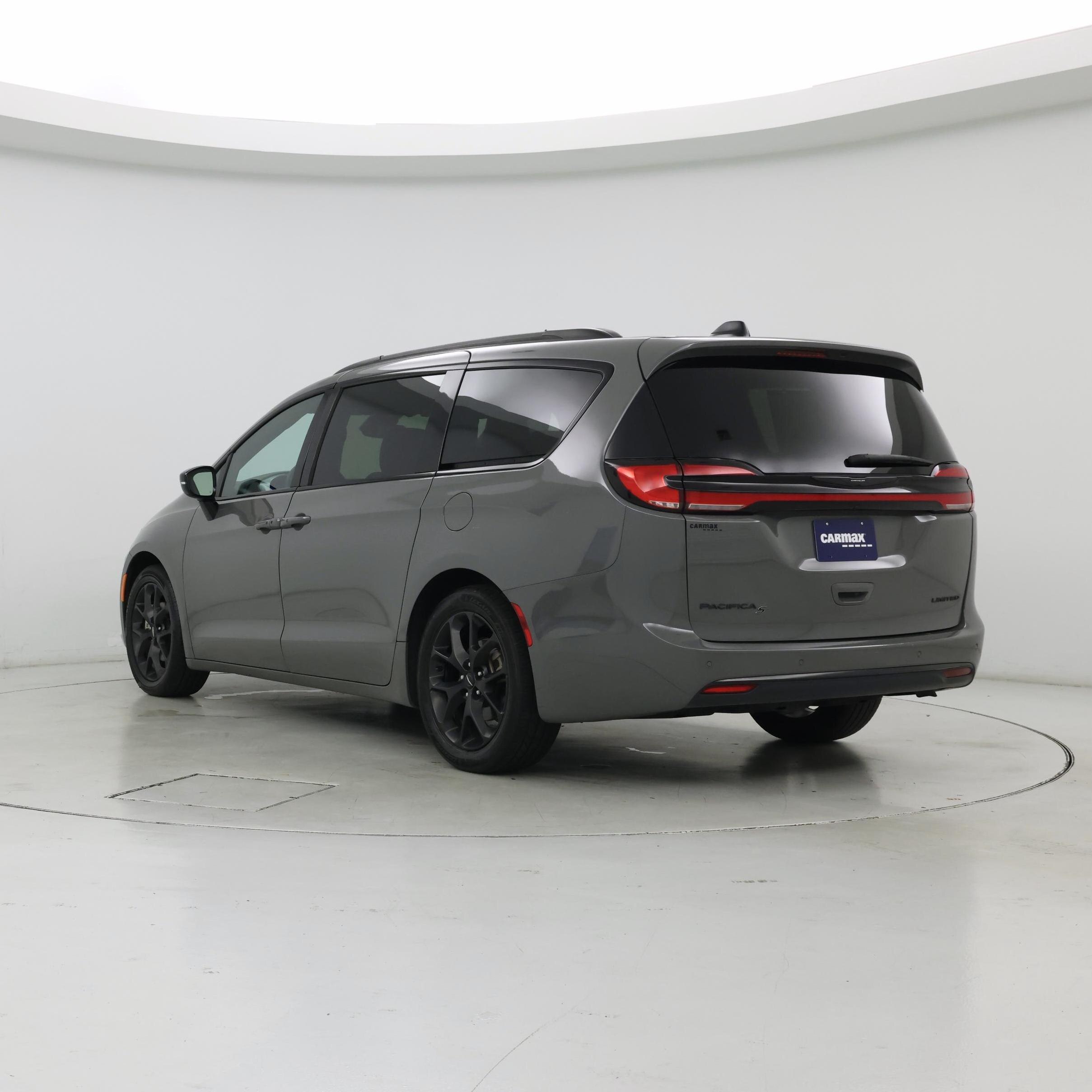 Thumbnail: 2025 Chrysler Pacifica - 2