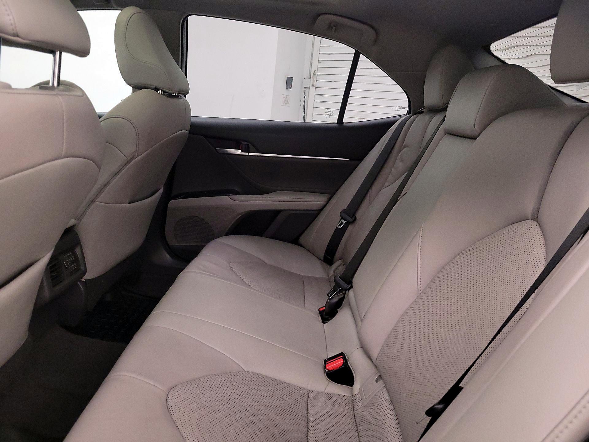 Thumbnail: 2018 Toyota Camry - 20