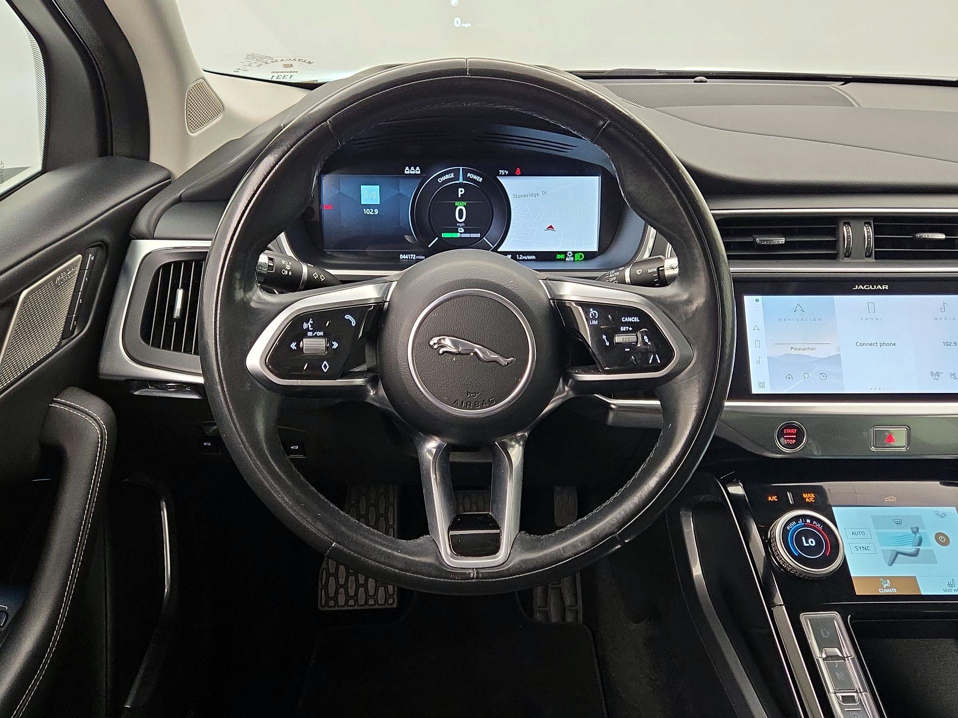 Thumbnail: 2022 Jaguar I-Pace - 10