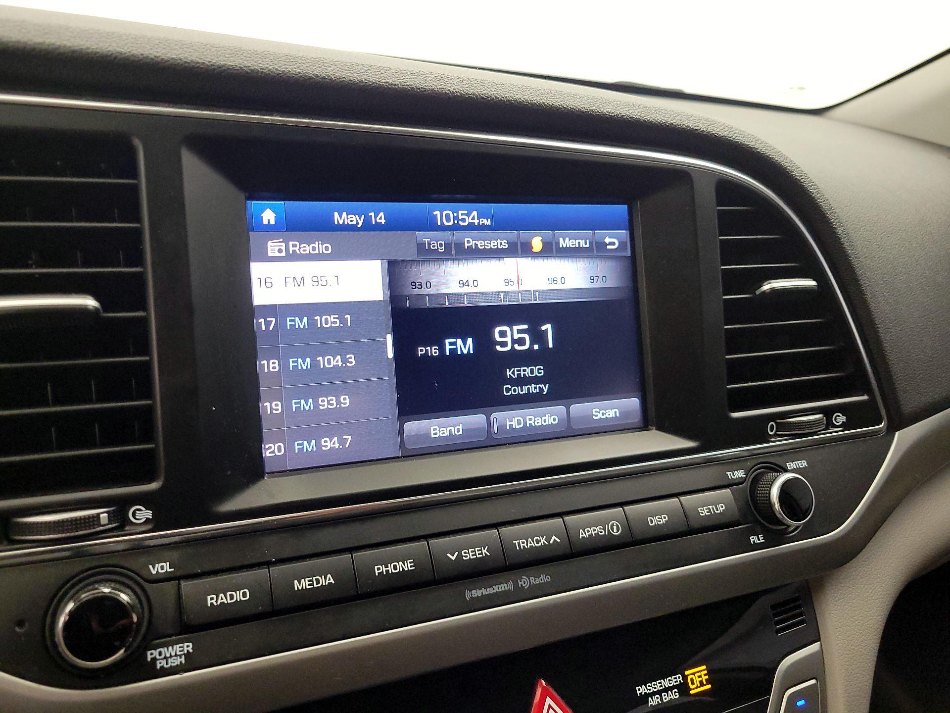 Thumbnail: 2017 Hyundai Elantra - 15