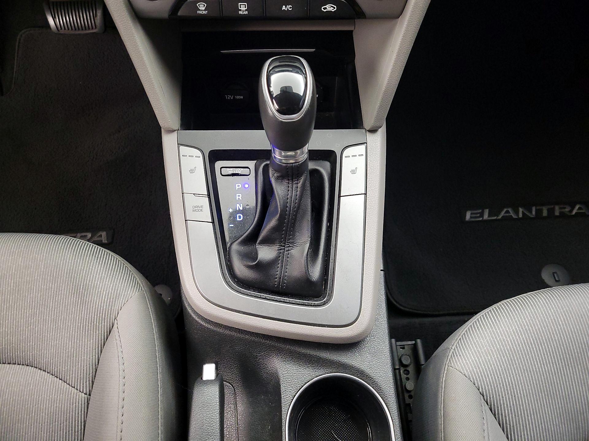 Thumbnail: 2017 Hyundai Elantra - 17