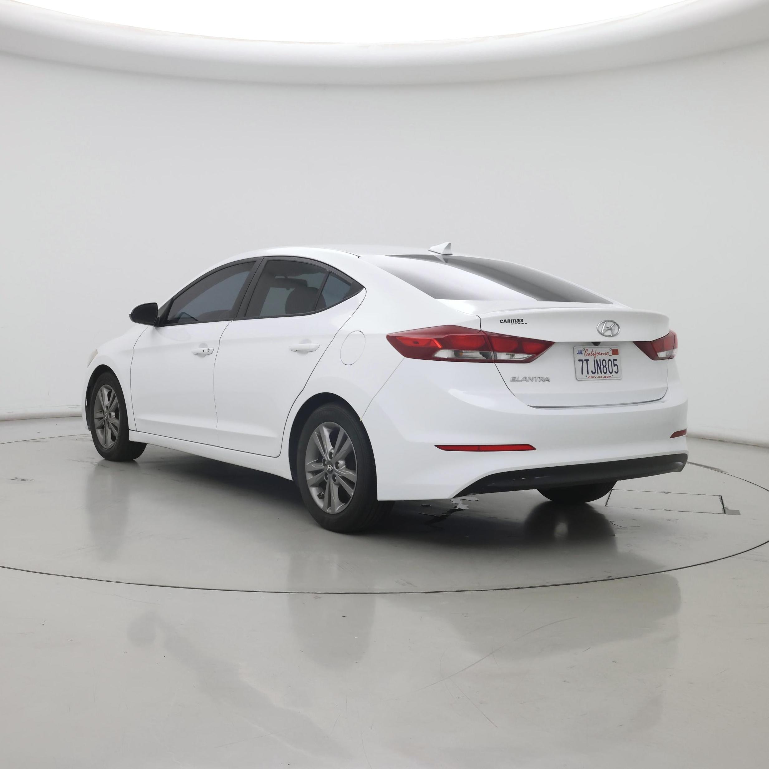 Thumbnail: 2017 Hyundai Elantra - 2
