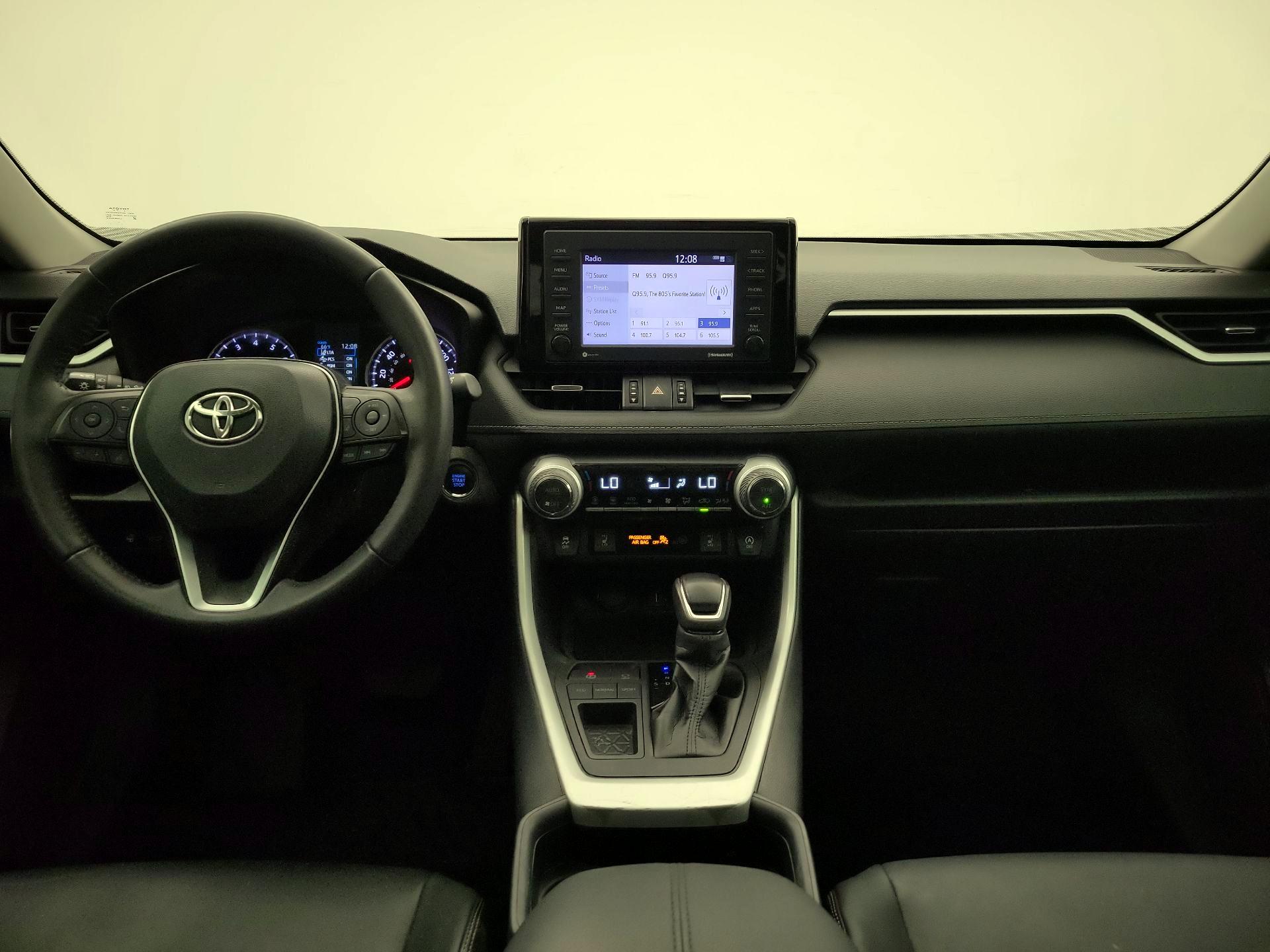 Thumbnail: 2021 Toyota RAV4 - 9