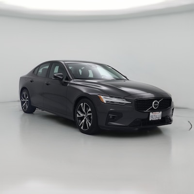 2024 Volvo S60 B5 Plus Dark Theme