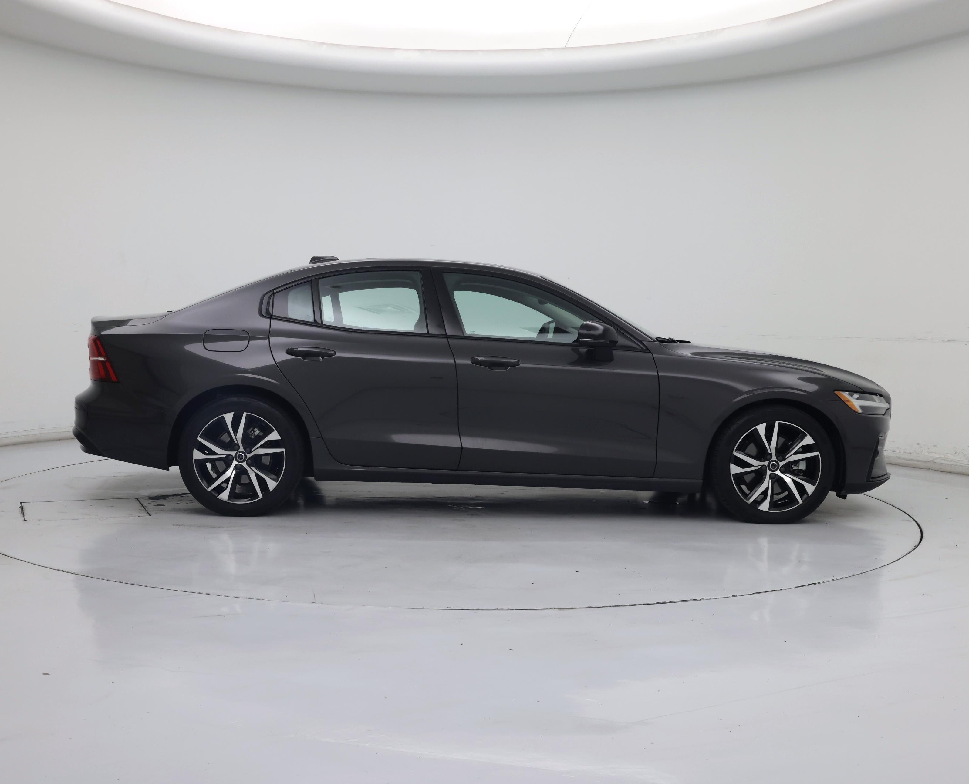 Thumbnail: 2024 Volvo S60 - 7
