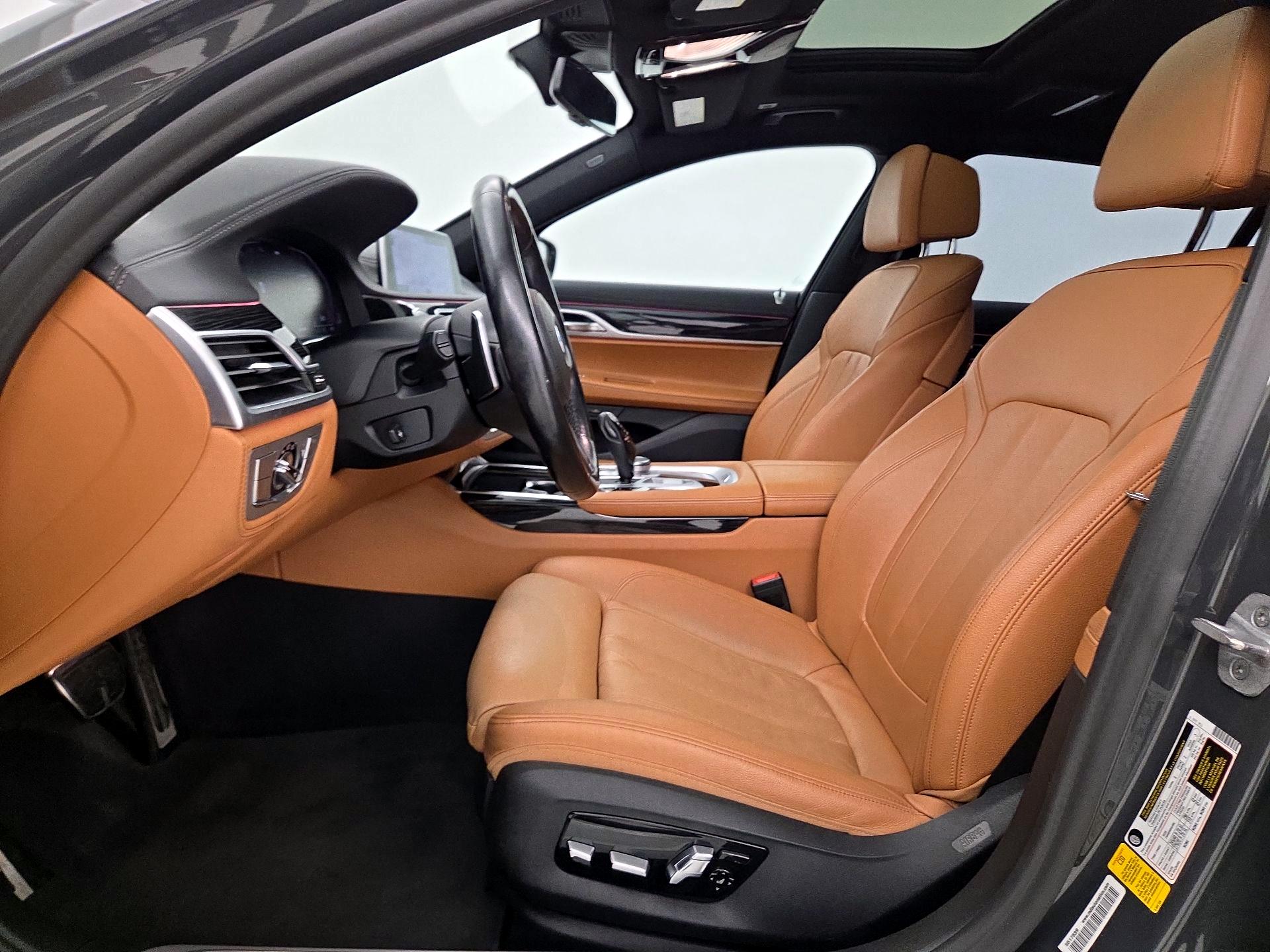 Thumbnail: 2022 BMW 7 Series - 11
