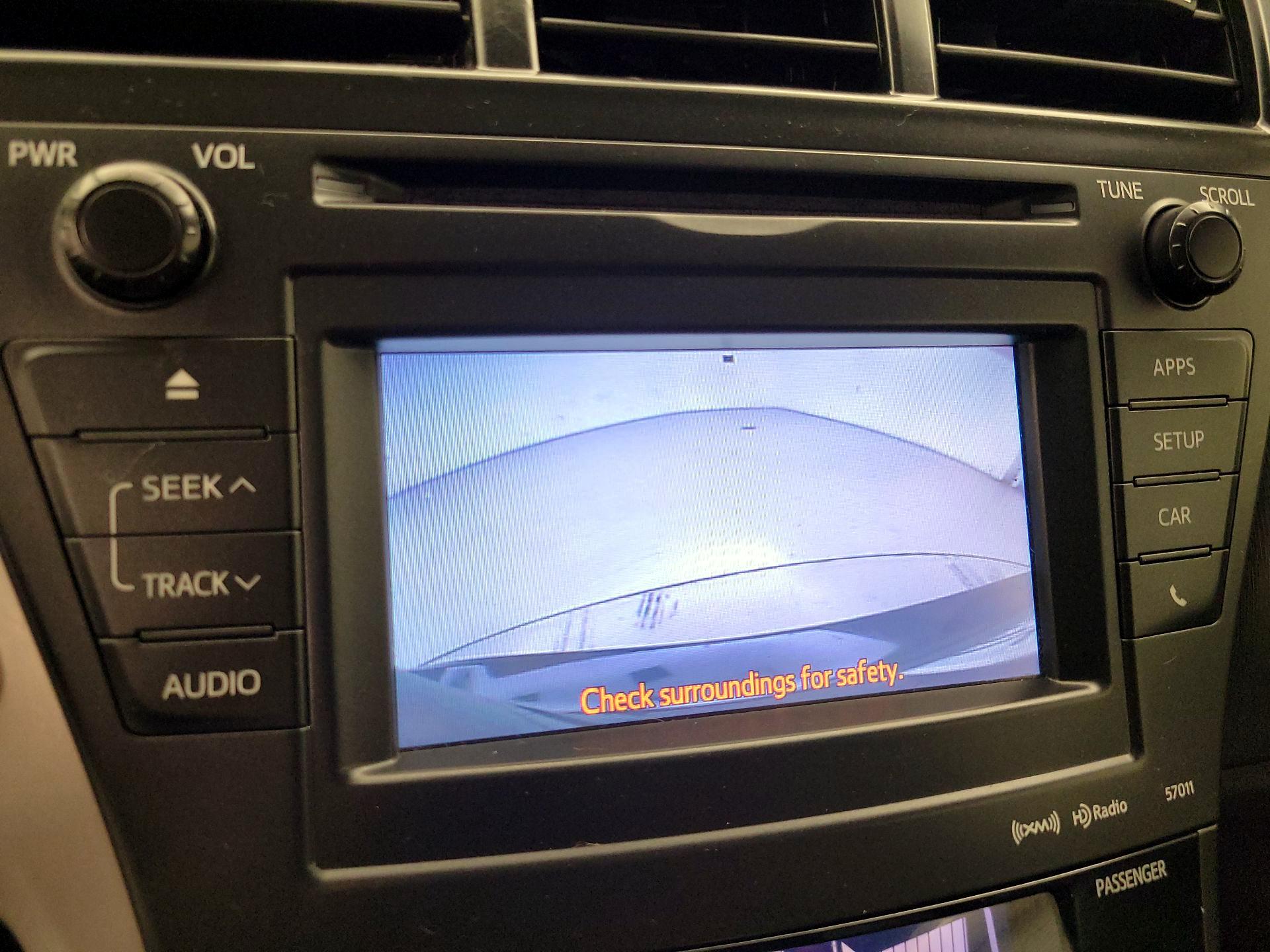 Thumbnail: 2014 Toyota Prius v - 14