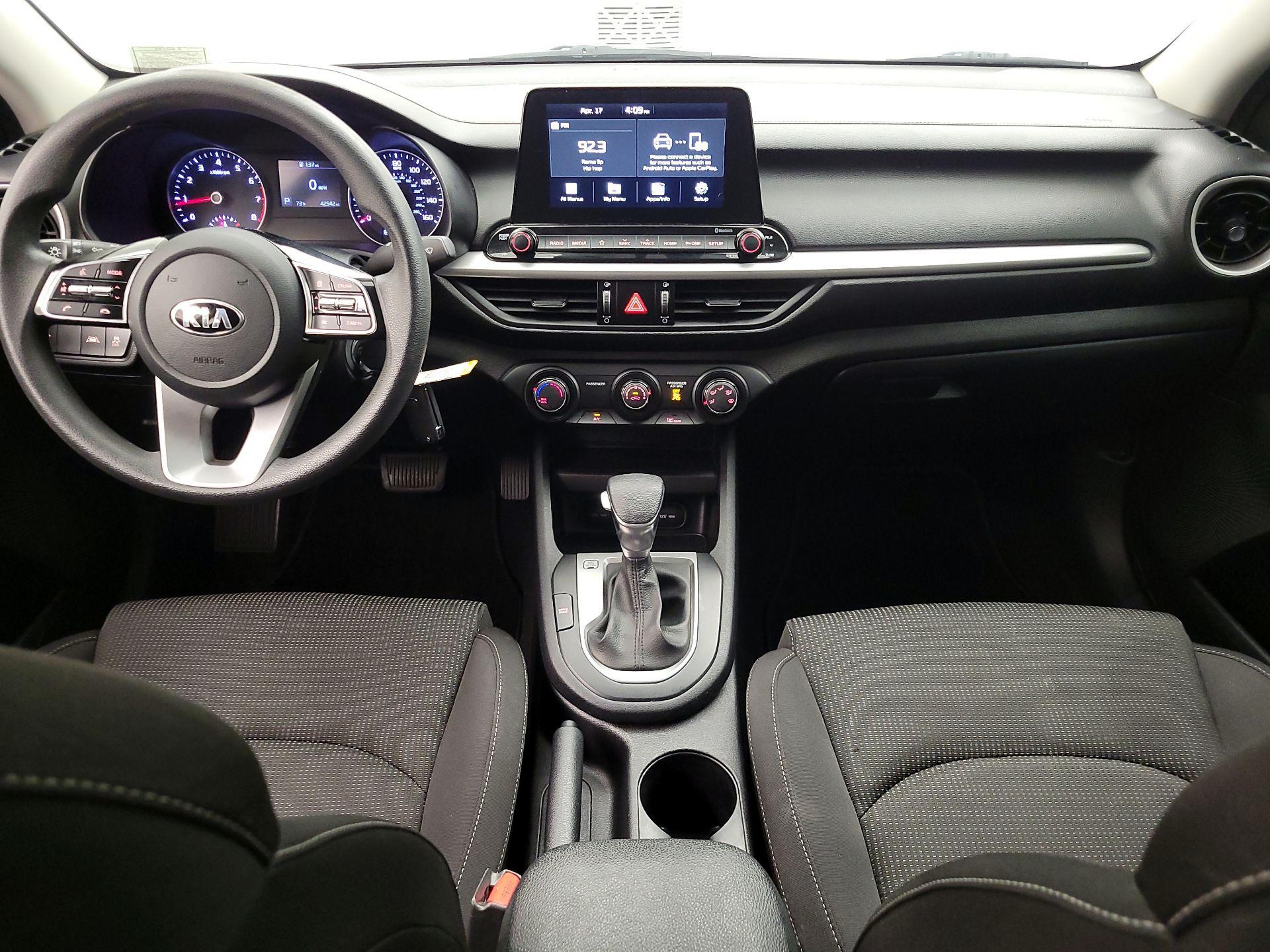 Thumbnail: 2020 Kia Forte - 9