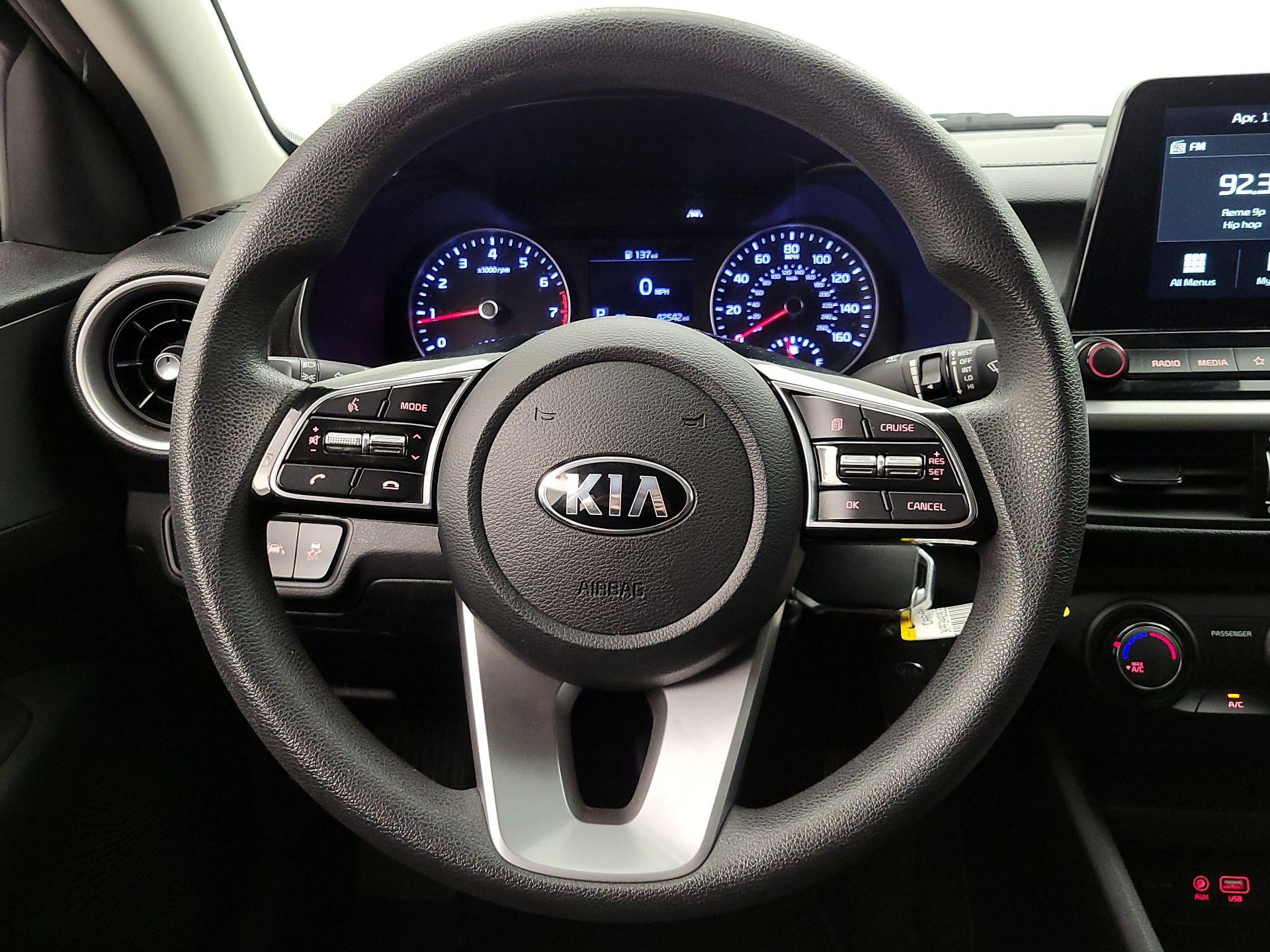 Thumbnail: 2020 Kia Forte - 10