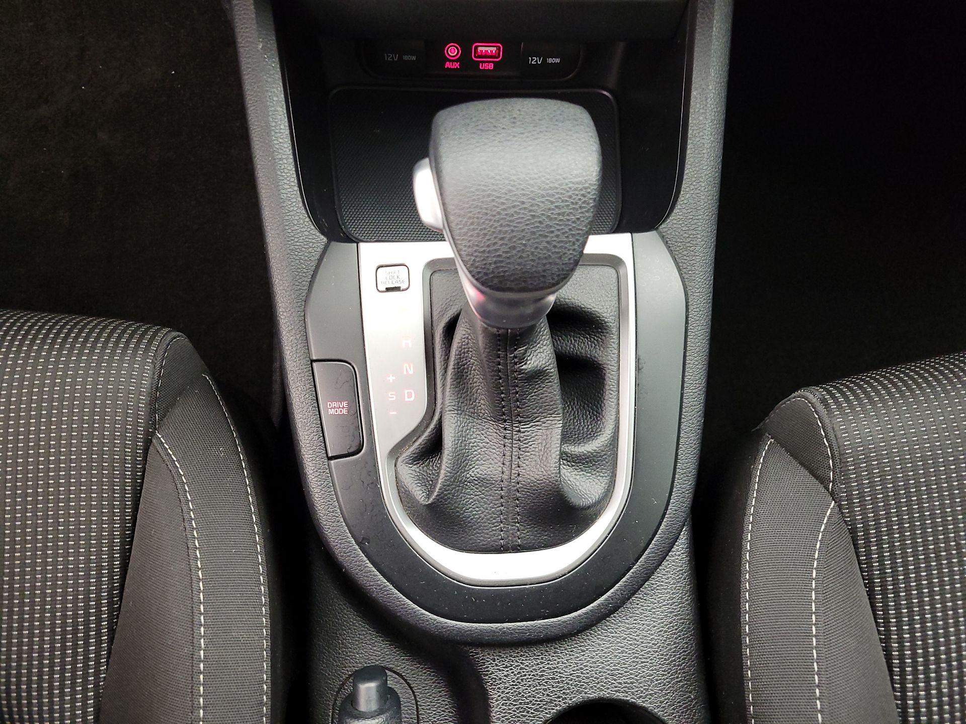 Thumbnail: 2020 Kia Forte - 17