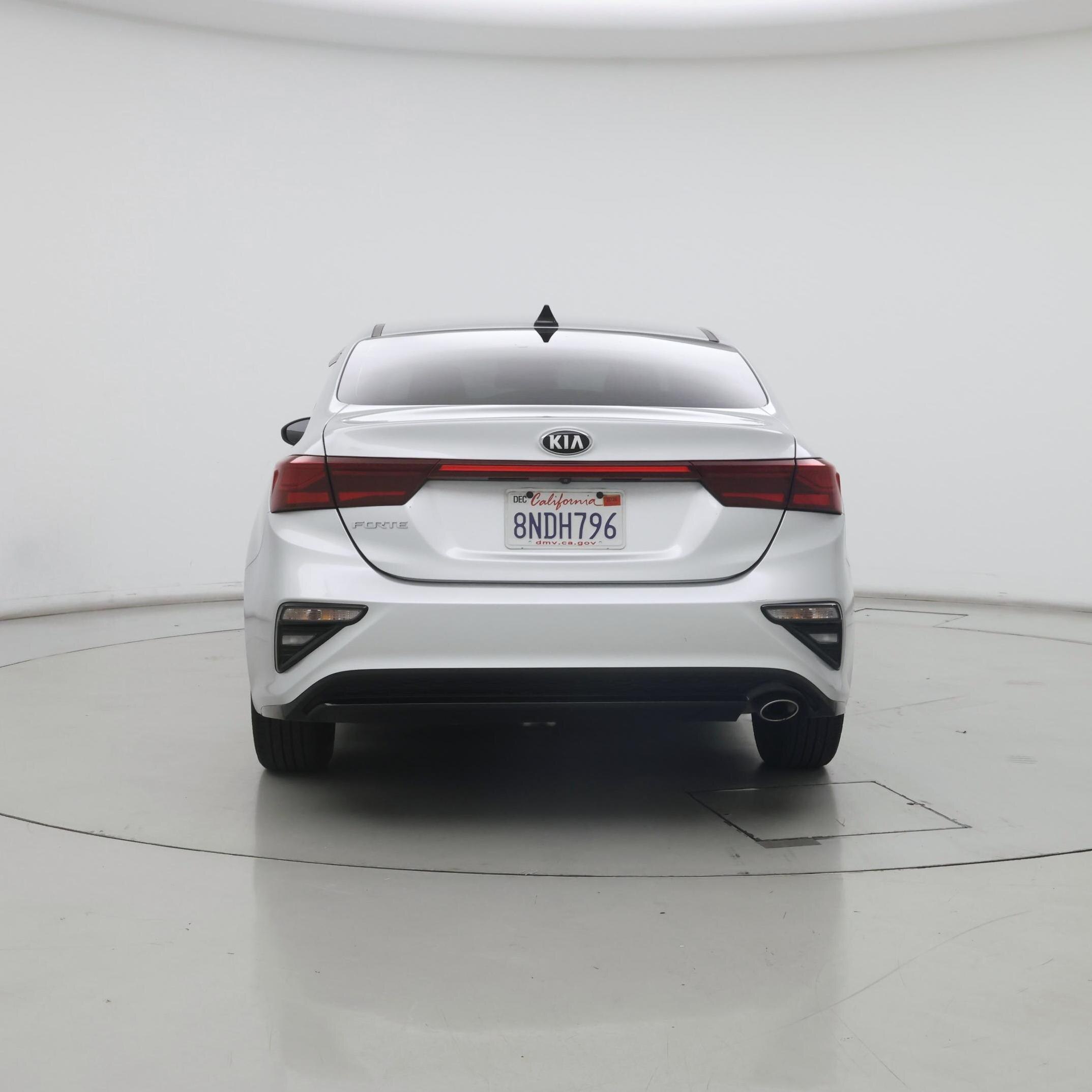 Thumbnail: 2020 Kia Forte - 6