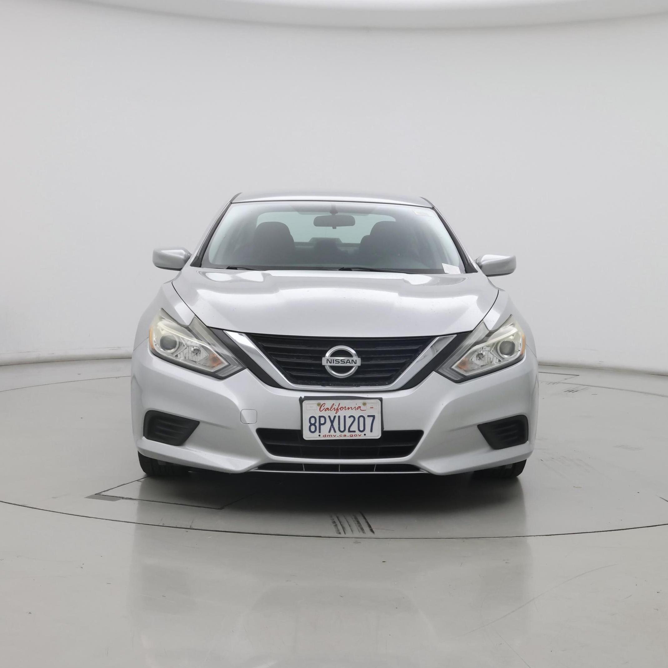 Thumbnail: 2017 Nissan Altima - 5
