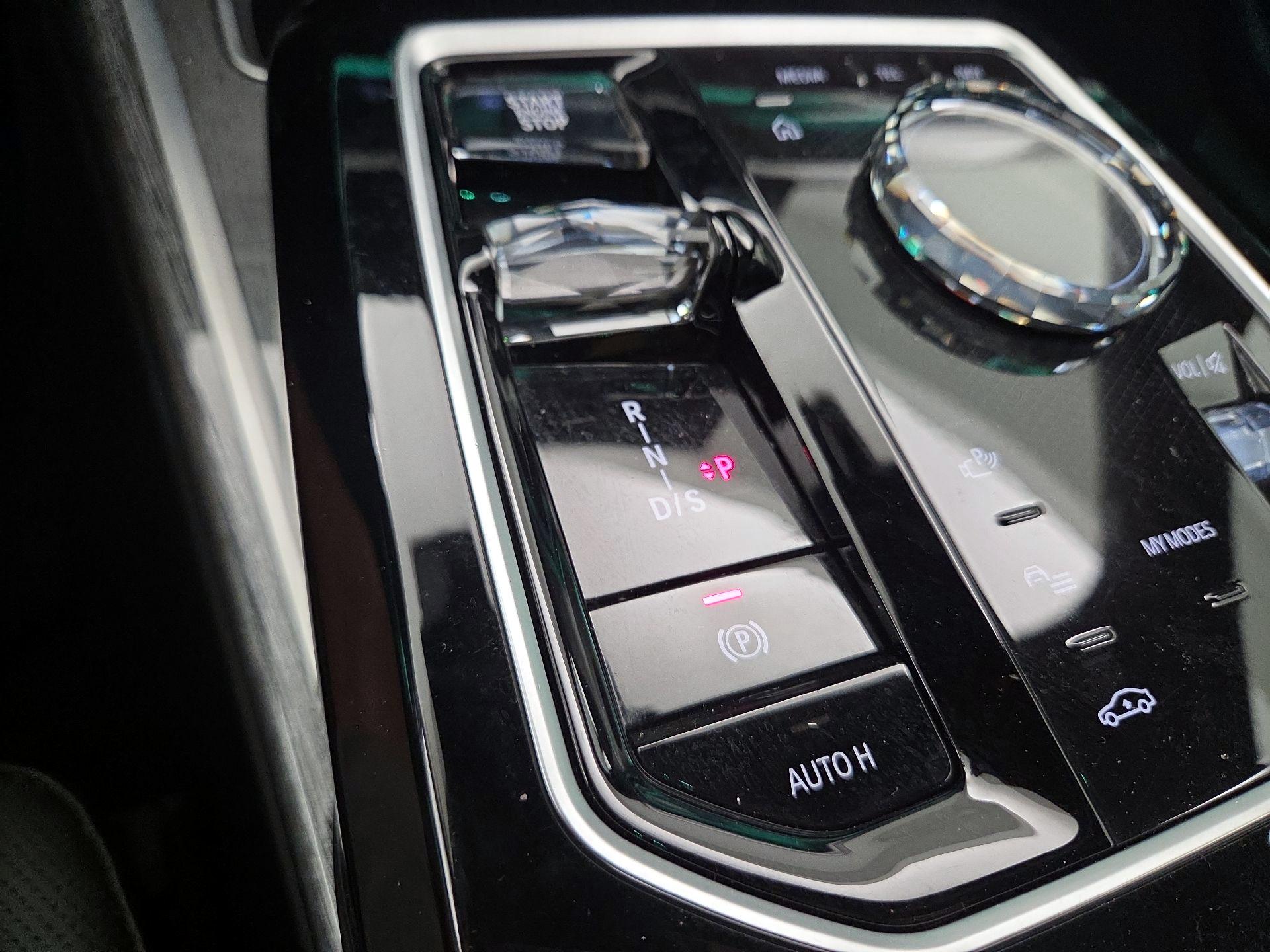 Thumbnail: 2023 BMW 7 Series - 18