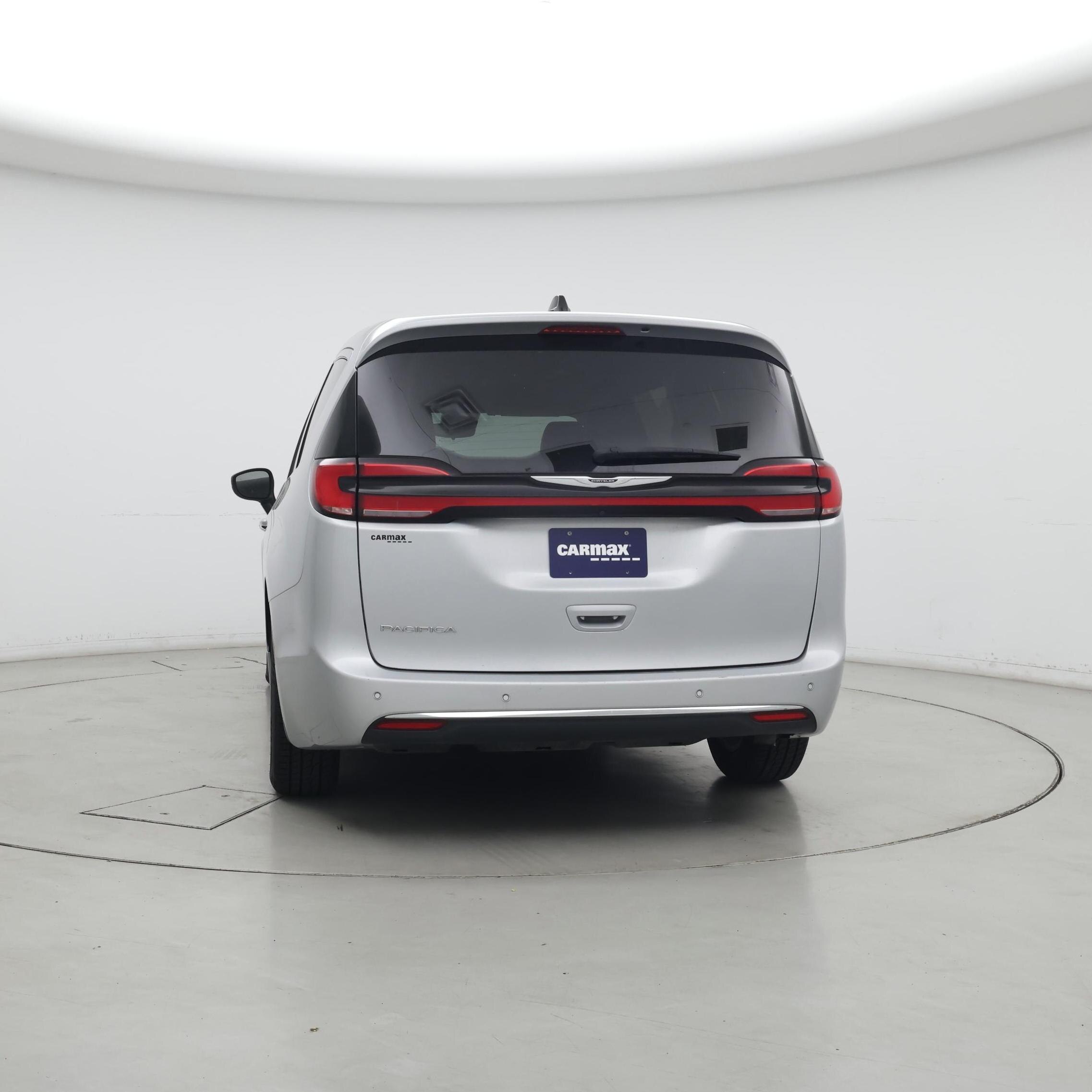 Thumbnail: 2023 Chrysler Pacifica - 6