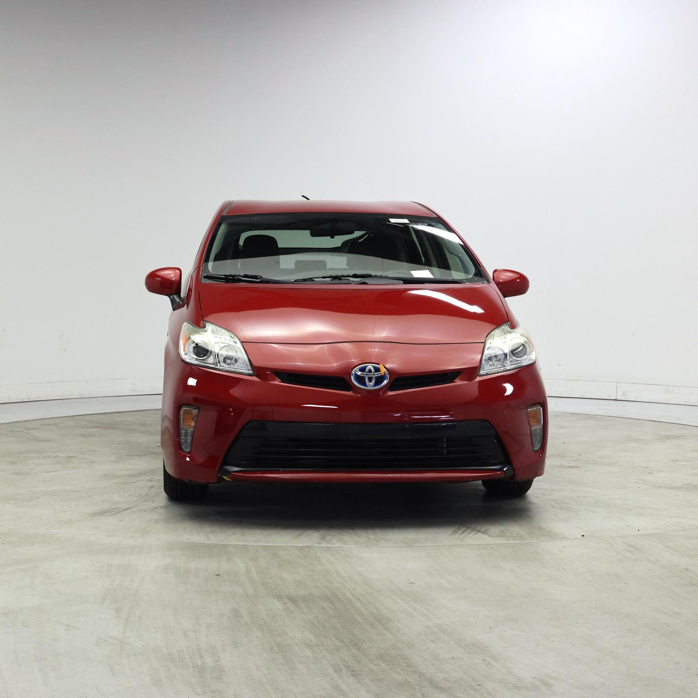 Thumbnail: 2015 Toyota Prius - 5