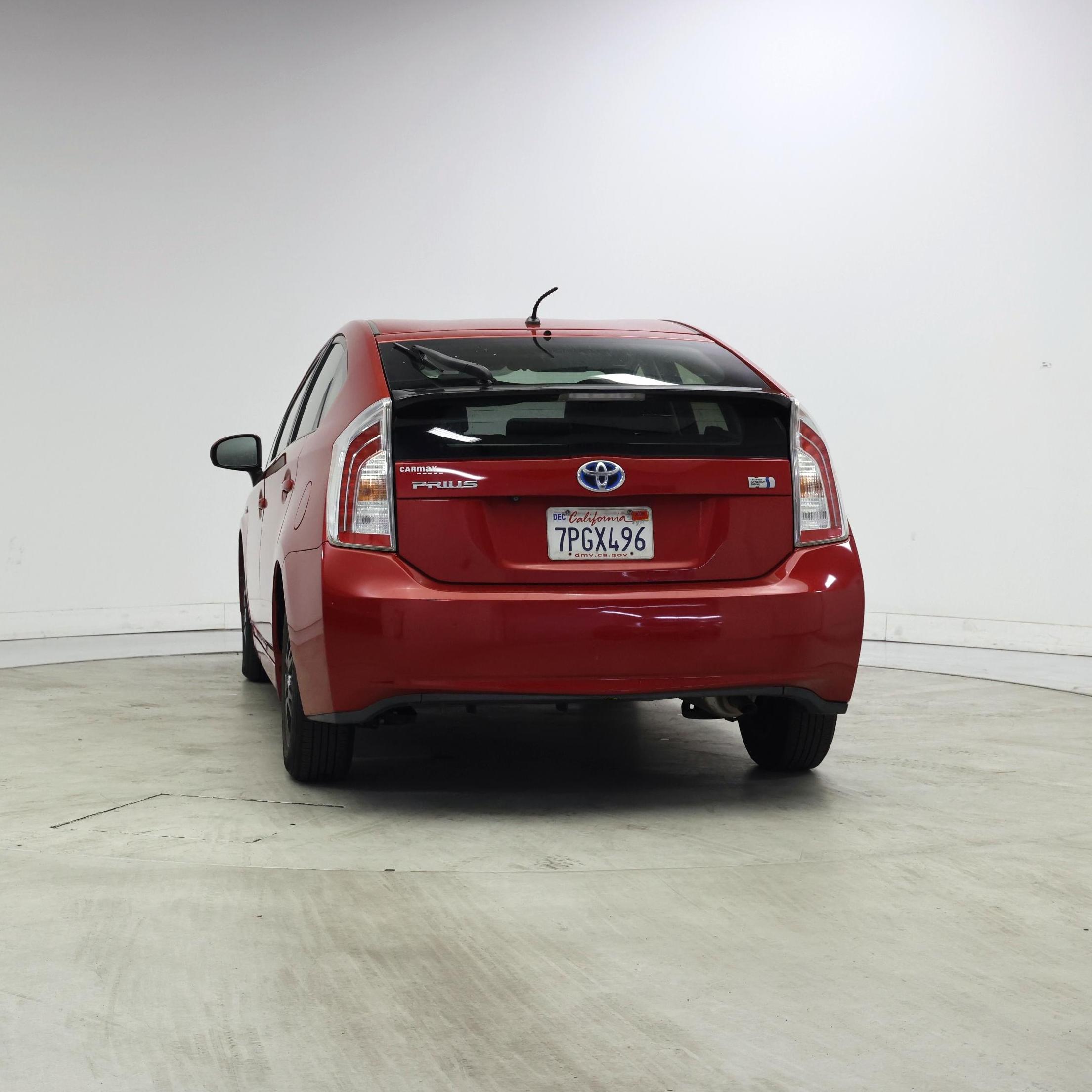 Thumbnail: 2015 Toyota Prius - 6