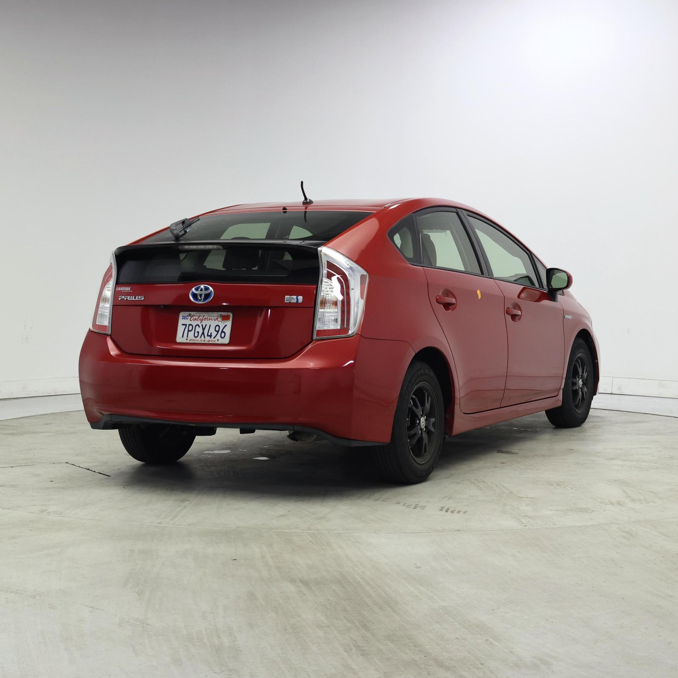 Thumbnail: 2015 Toyota Prius - 8