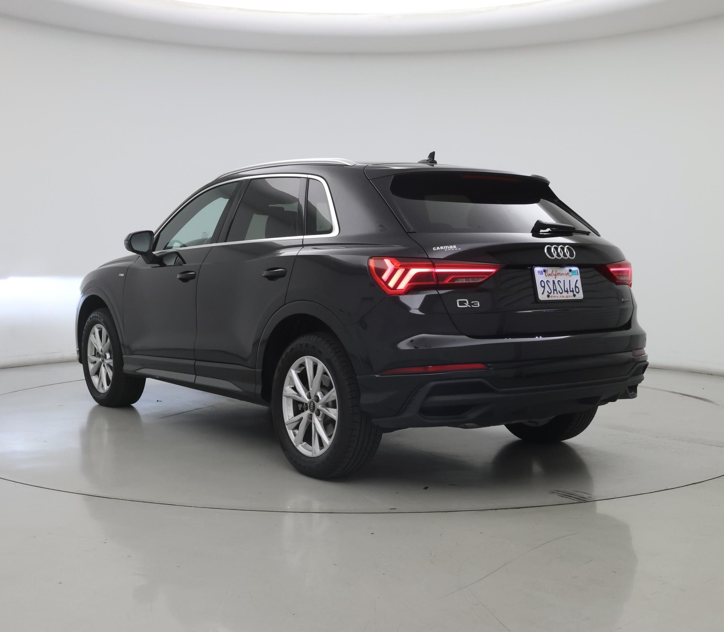 Thumbnail: 2023 Audi Q3 - 2