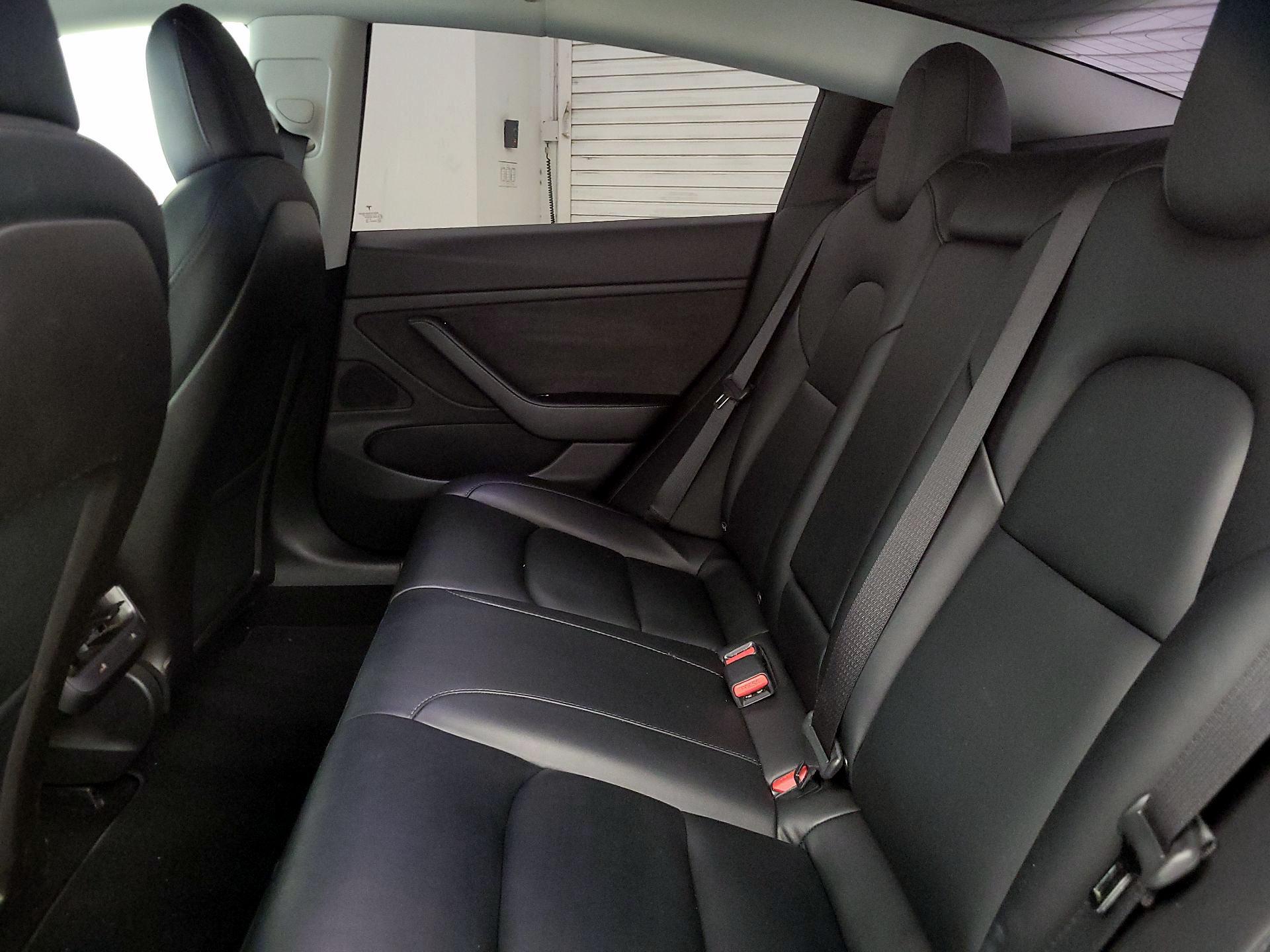 Thumbnail: 2020 Tesla Model 3 - 18