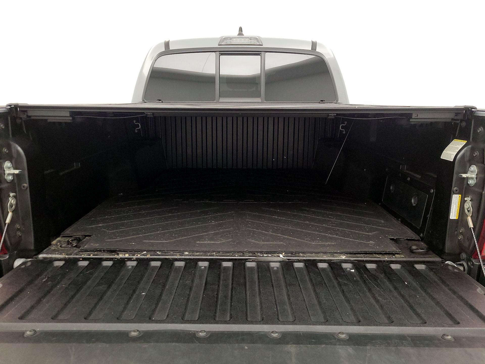 Thumbnail: 2021 Toyota Tacoma - 20