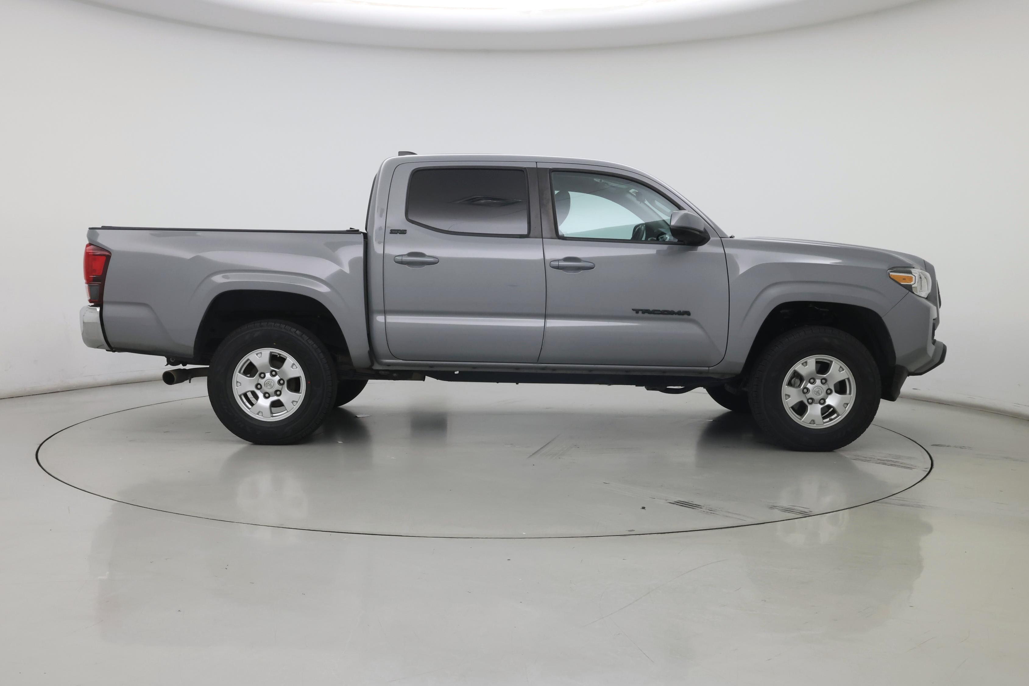 Thumbnail: 2021 Toyota Tacoma - 7