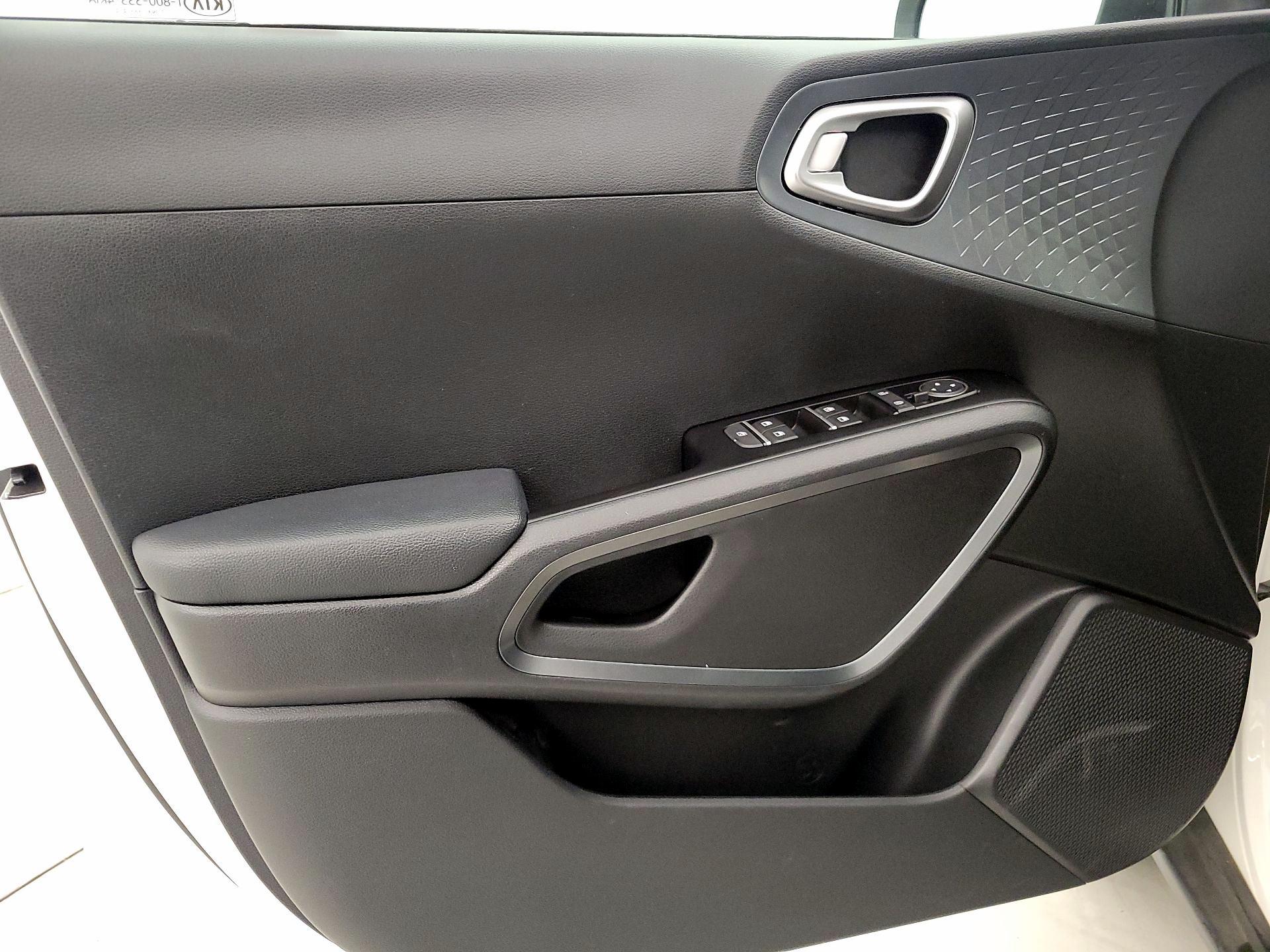 Thumbnail: 2021 Kia Soul - 12