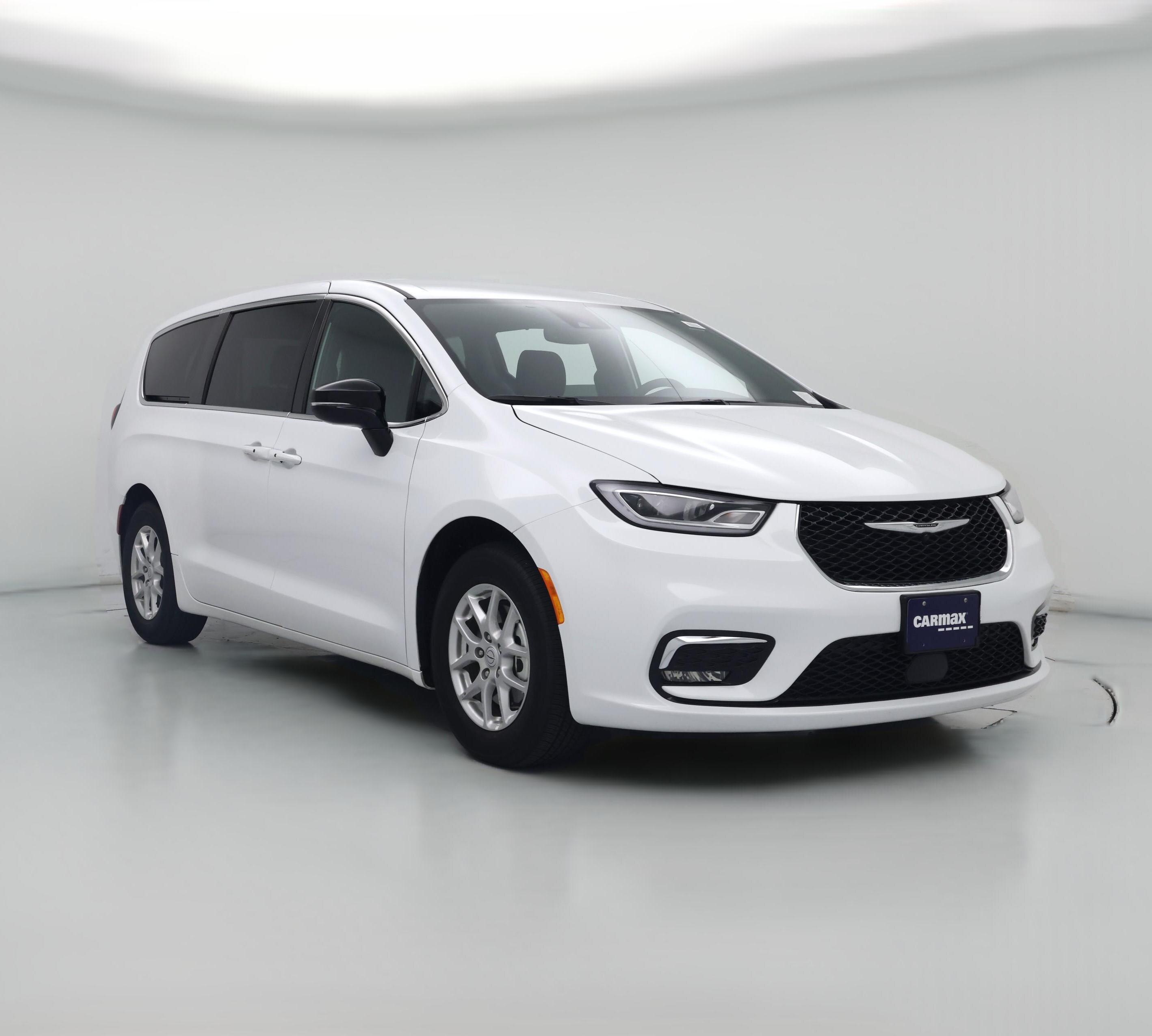 Thumbnail: 2026 Chrysler Pacifica - 1
