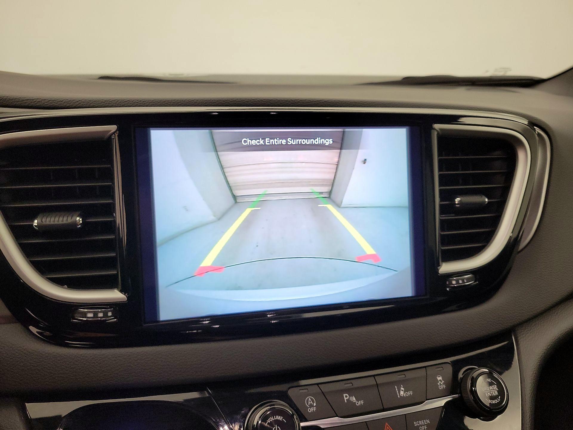 Thumbnail: 2026 Chrysler Pacifica - 14