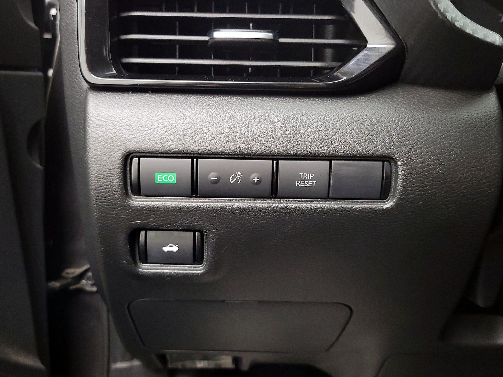 2023 Nissan Sentra SV - Photo 14