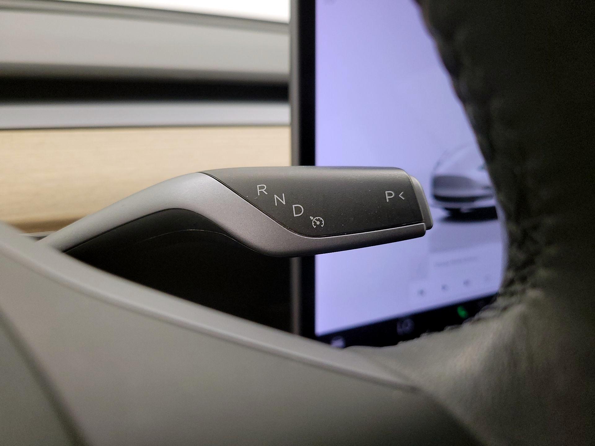 Thumbnail: 2022 Tesla Model 3 - 17