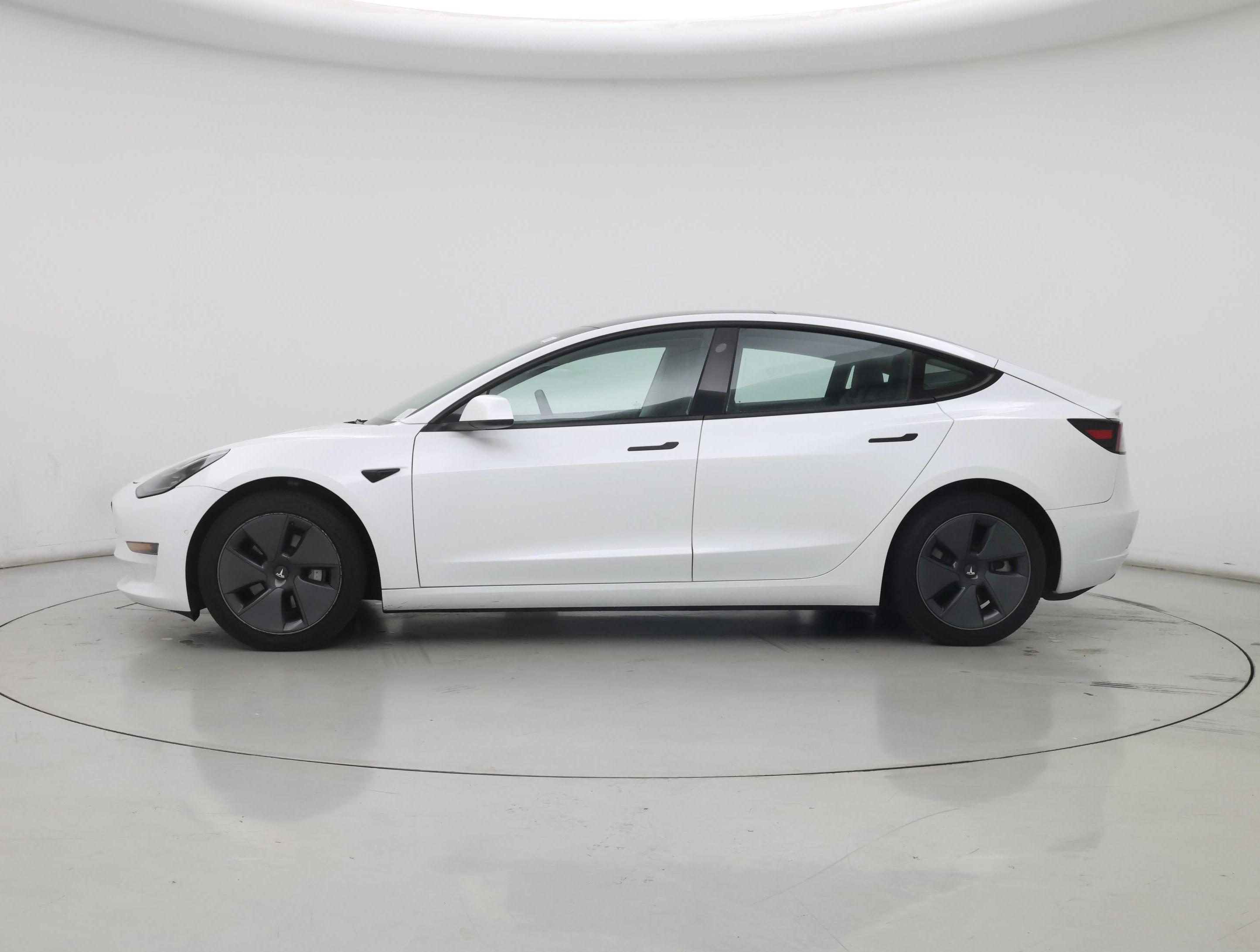 Thumbnail: 2022 Tesla Model 3 - 3