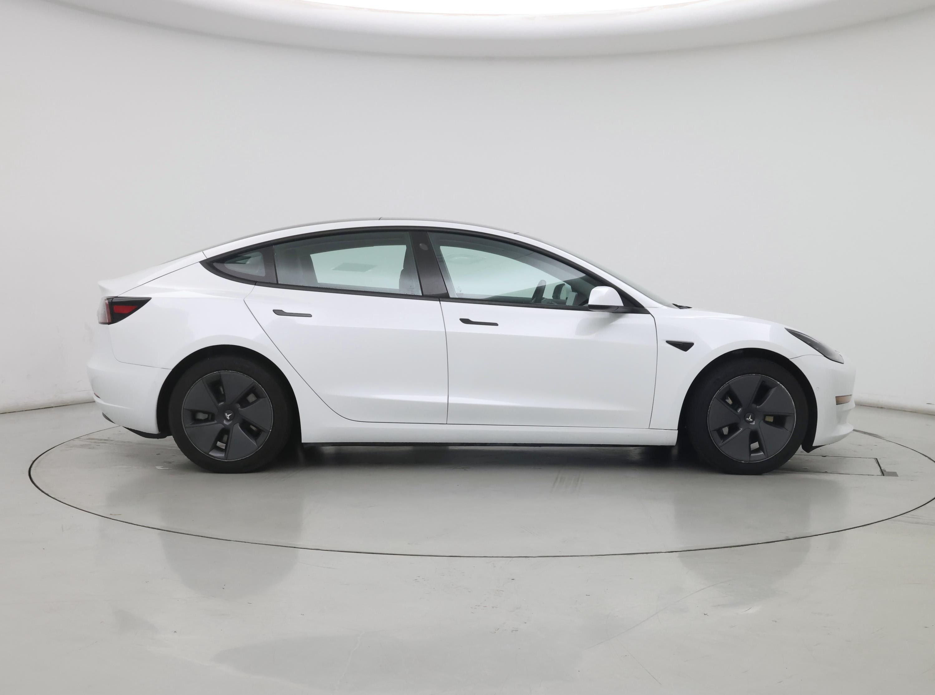 Thumbnail: 2022 Tesla Model 3 - 7