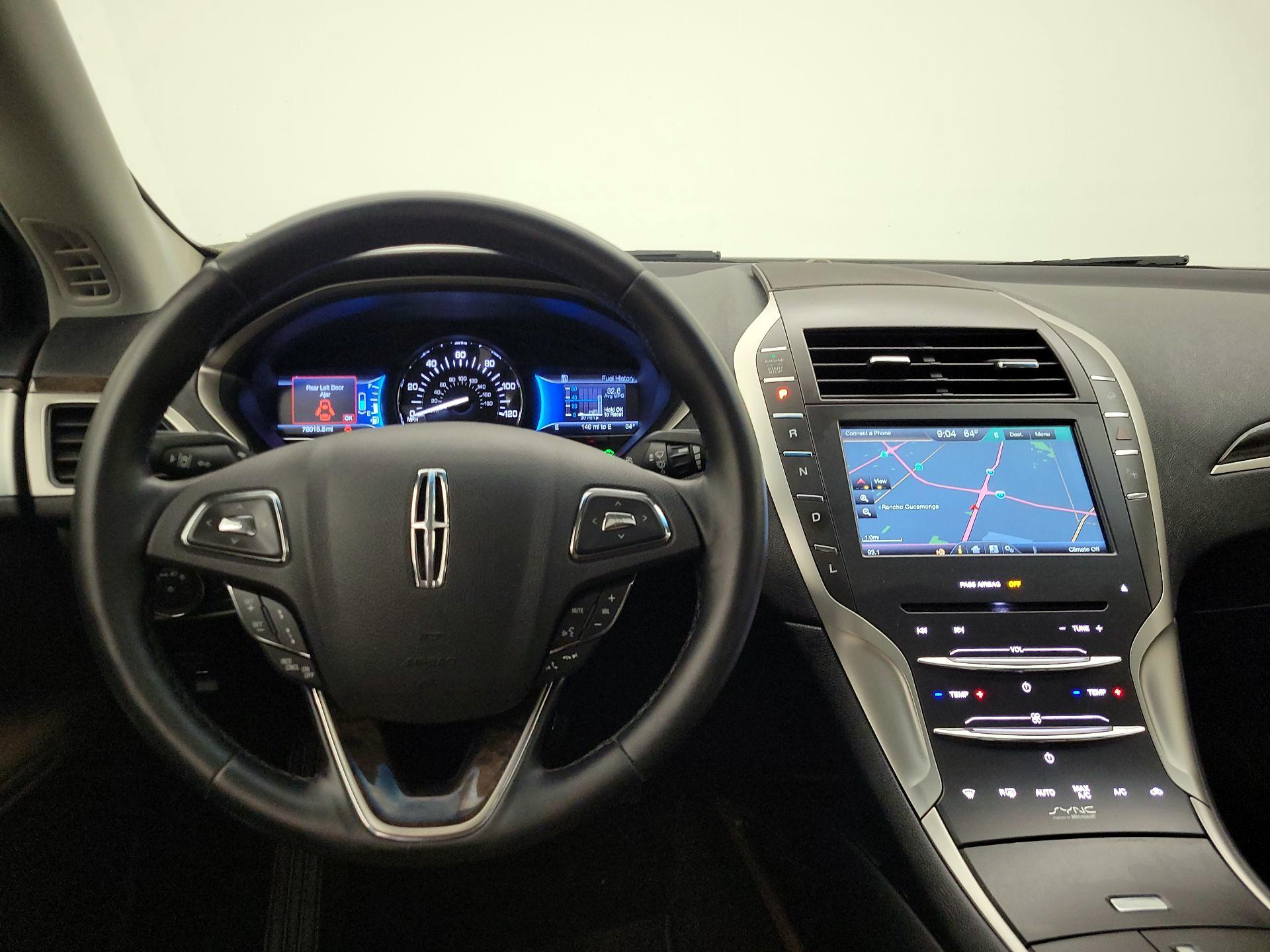 Thumbnail: 2015 Lincoln MKZ - 10