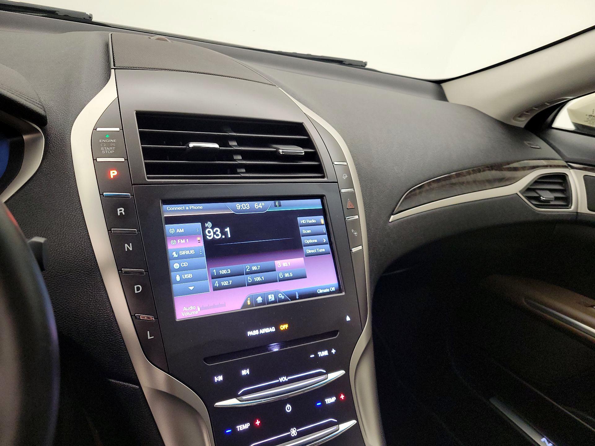 Thumbnail: 2015 Lincoln MKZ - 16