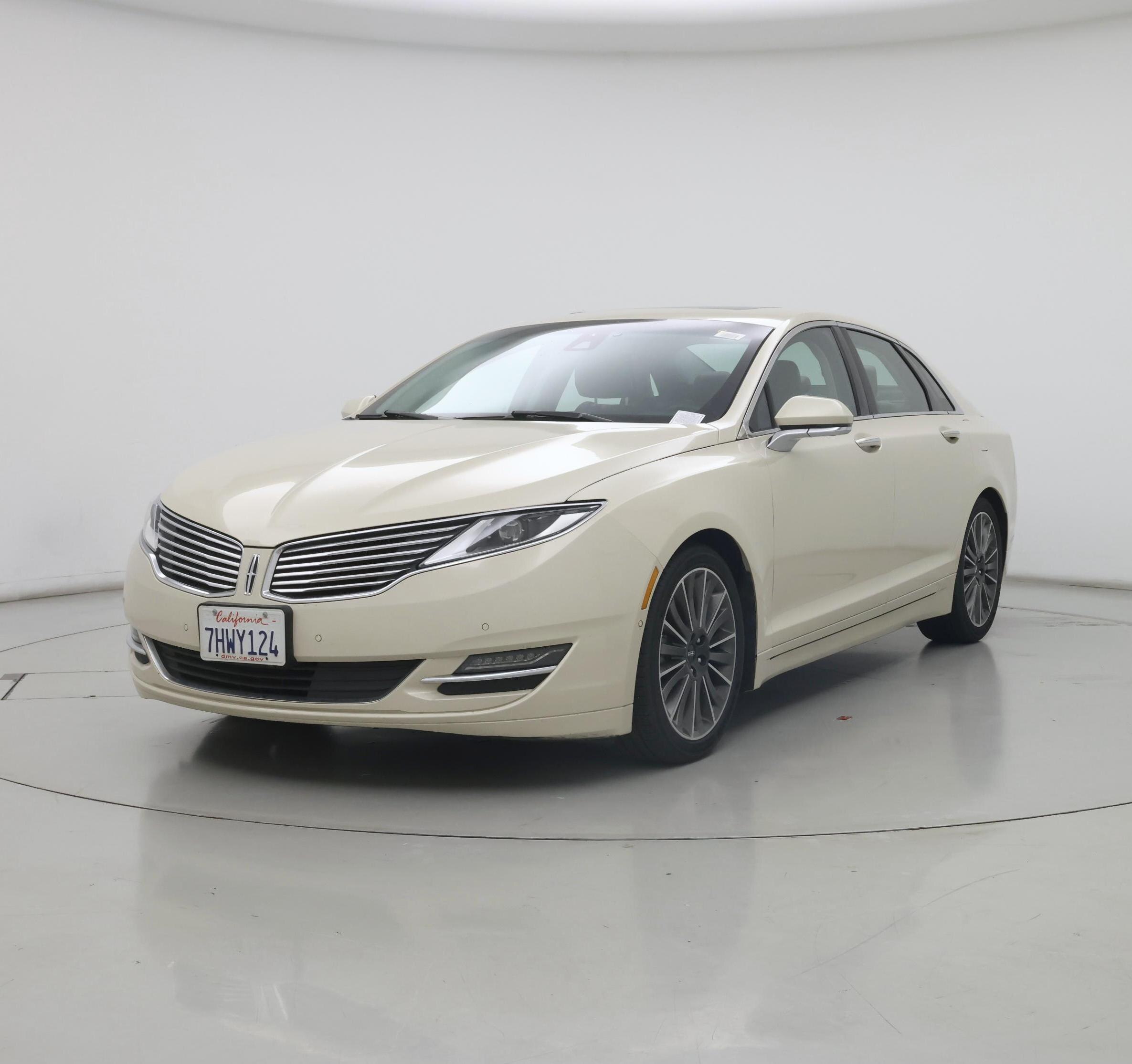 Thumbnail: 2015 Lincoln MKZ - 4