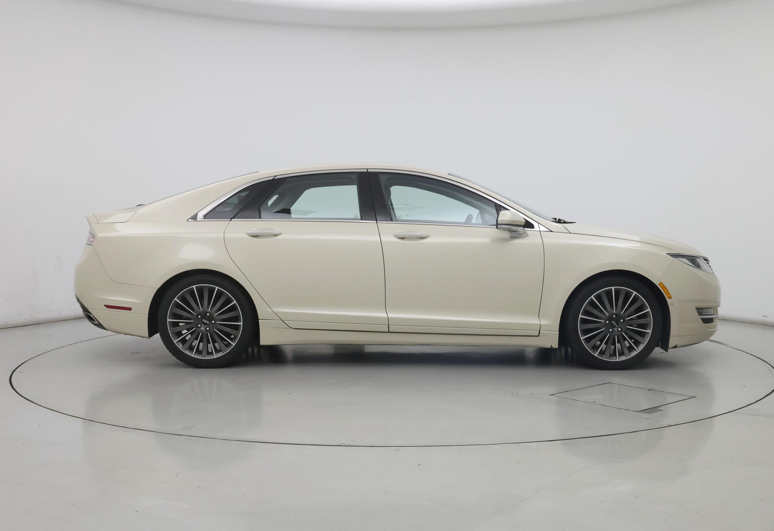 Thumbnail: 2015 Lincoln MKZ - 7
