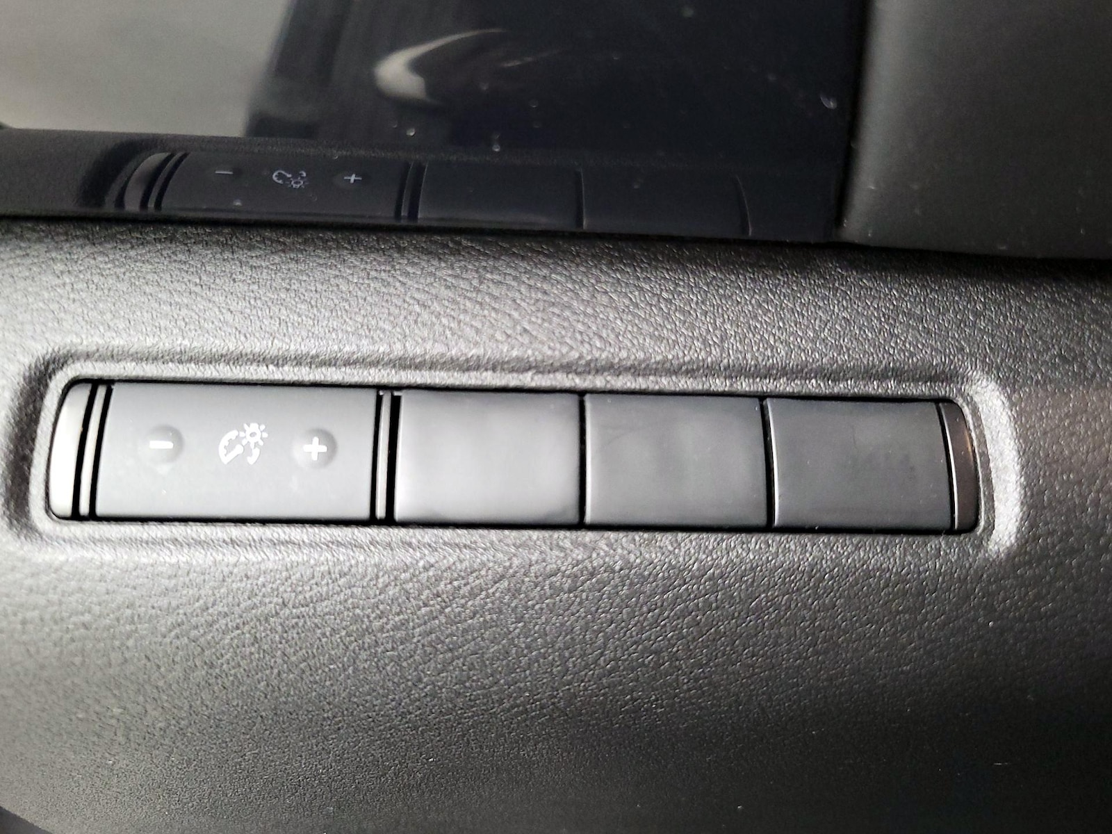 2025 Nissan Pathfinder S - Photo 14
