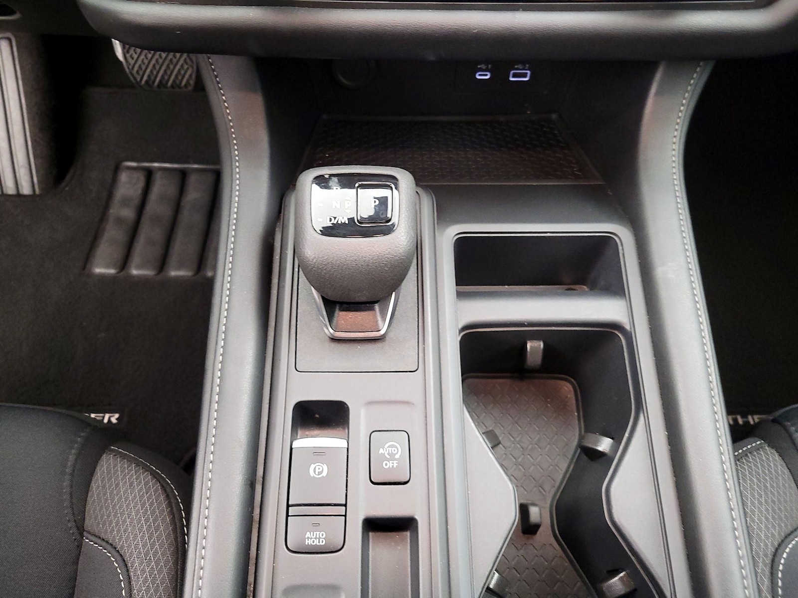 2025 Nissan Pathfinder S - Photo 18