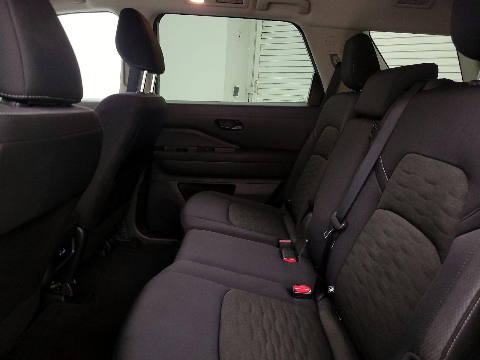 2025 Nissan Pathfinder S - Photo 20