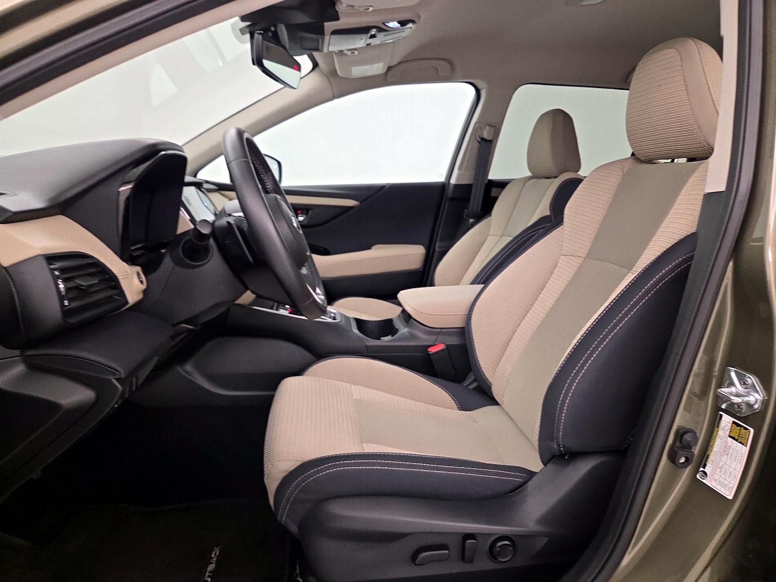 2025 Subaru Outback Premium - Photo 12