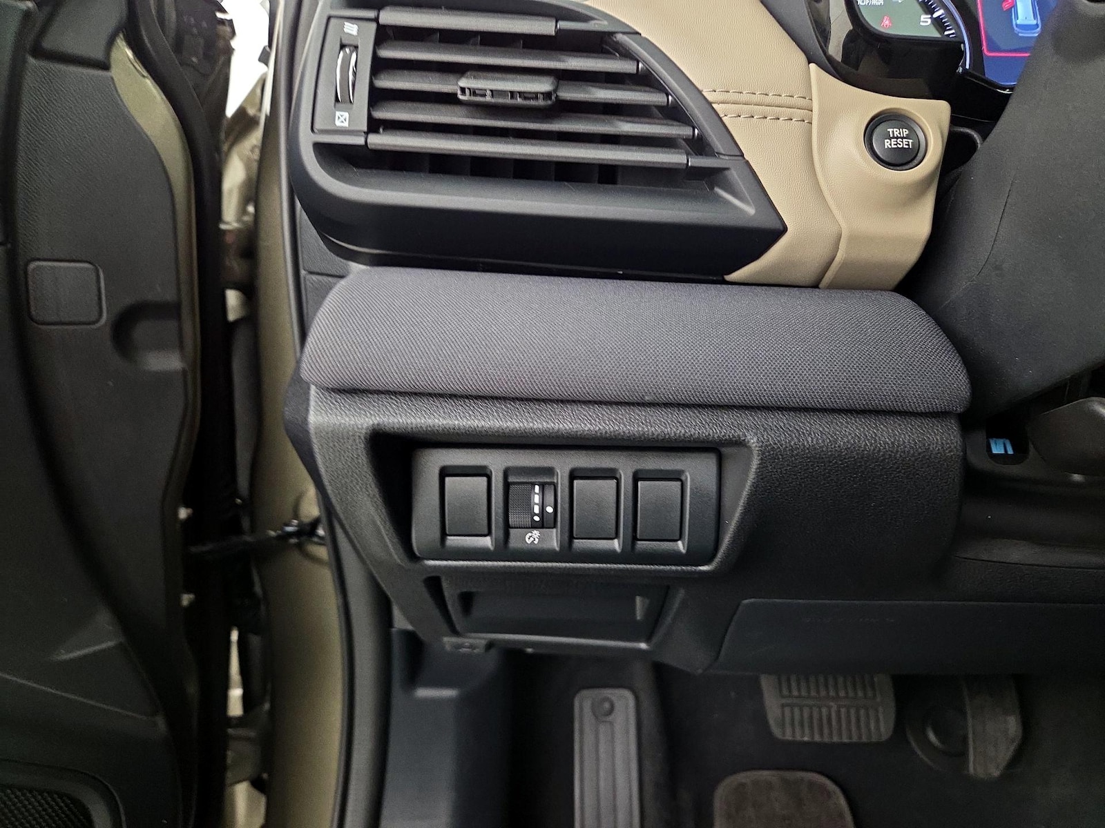 2025 Subaru Outback Premium - Photo 14