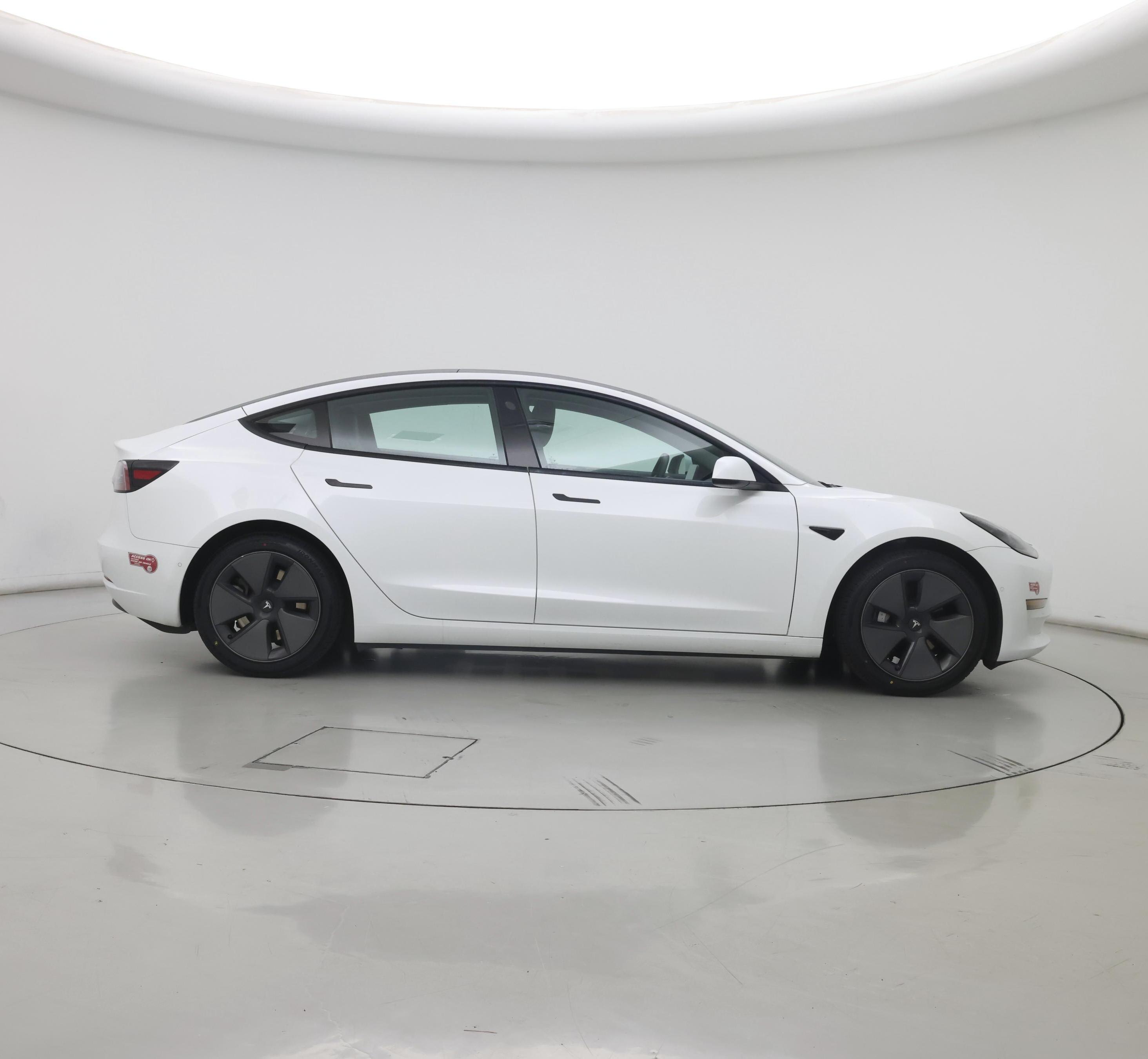Thumbnail: 2021 Tesla Model 3 - 7