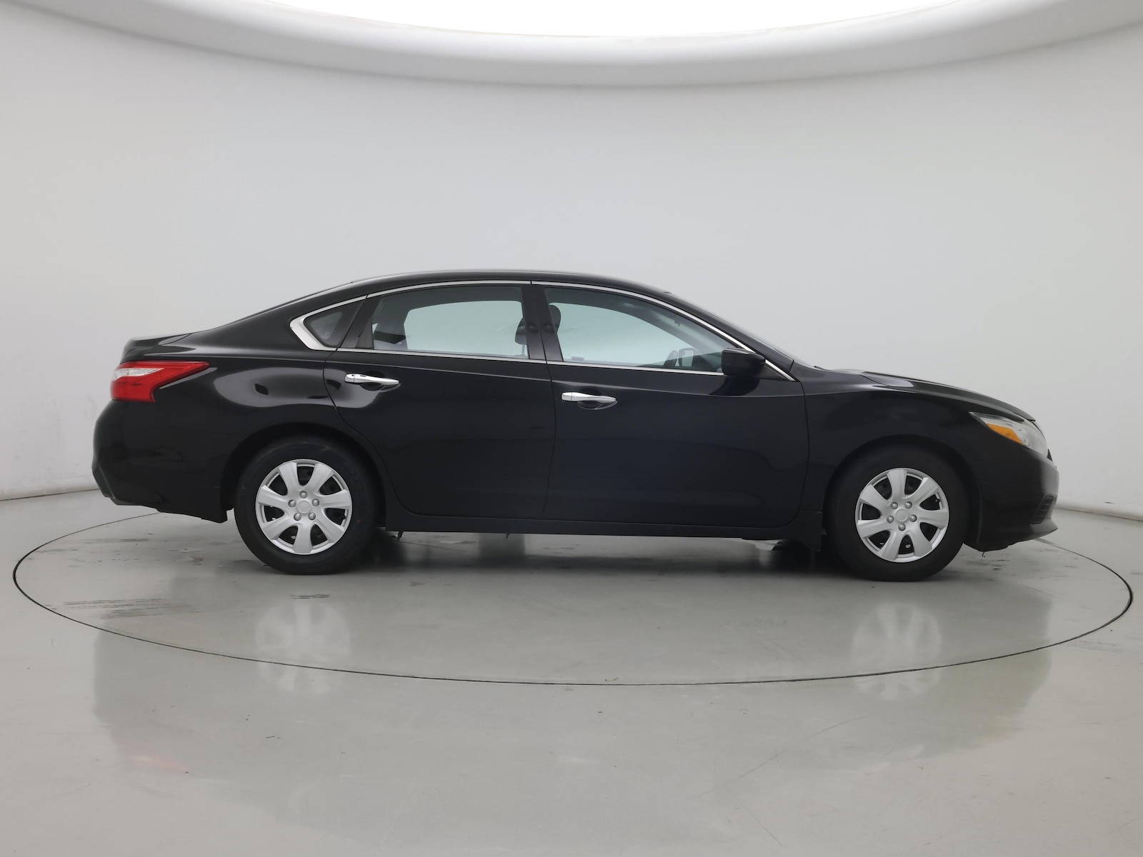 2016 Nissan Altima S - Photo 8