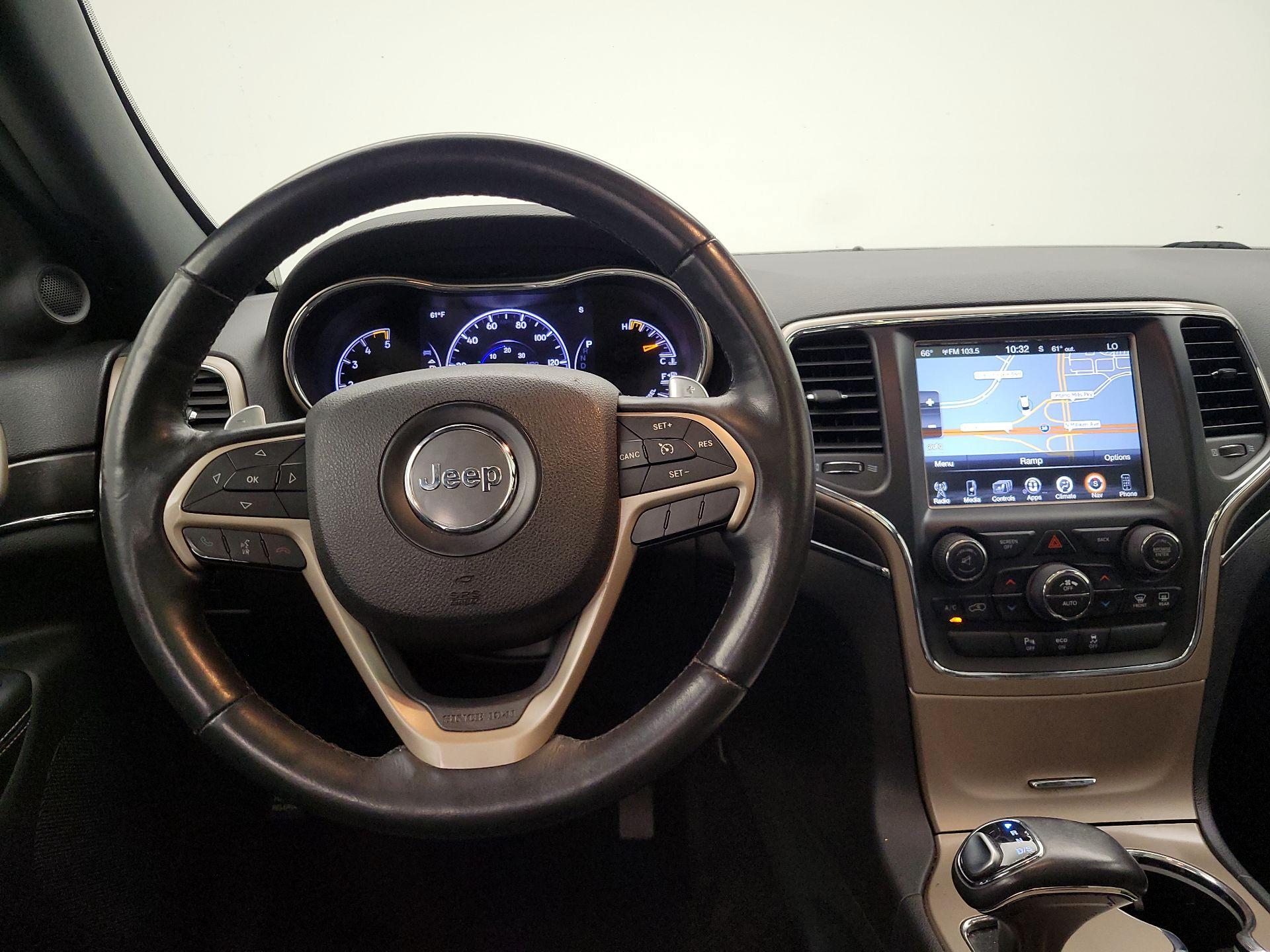 Thumbnail: 2015 Jeep Grand Cherokee - 10
