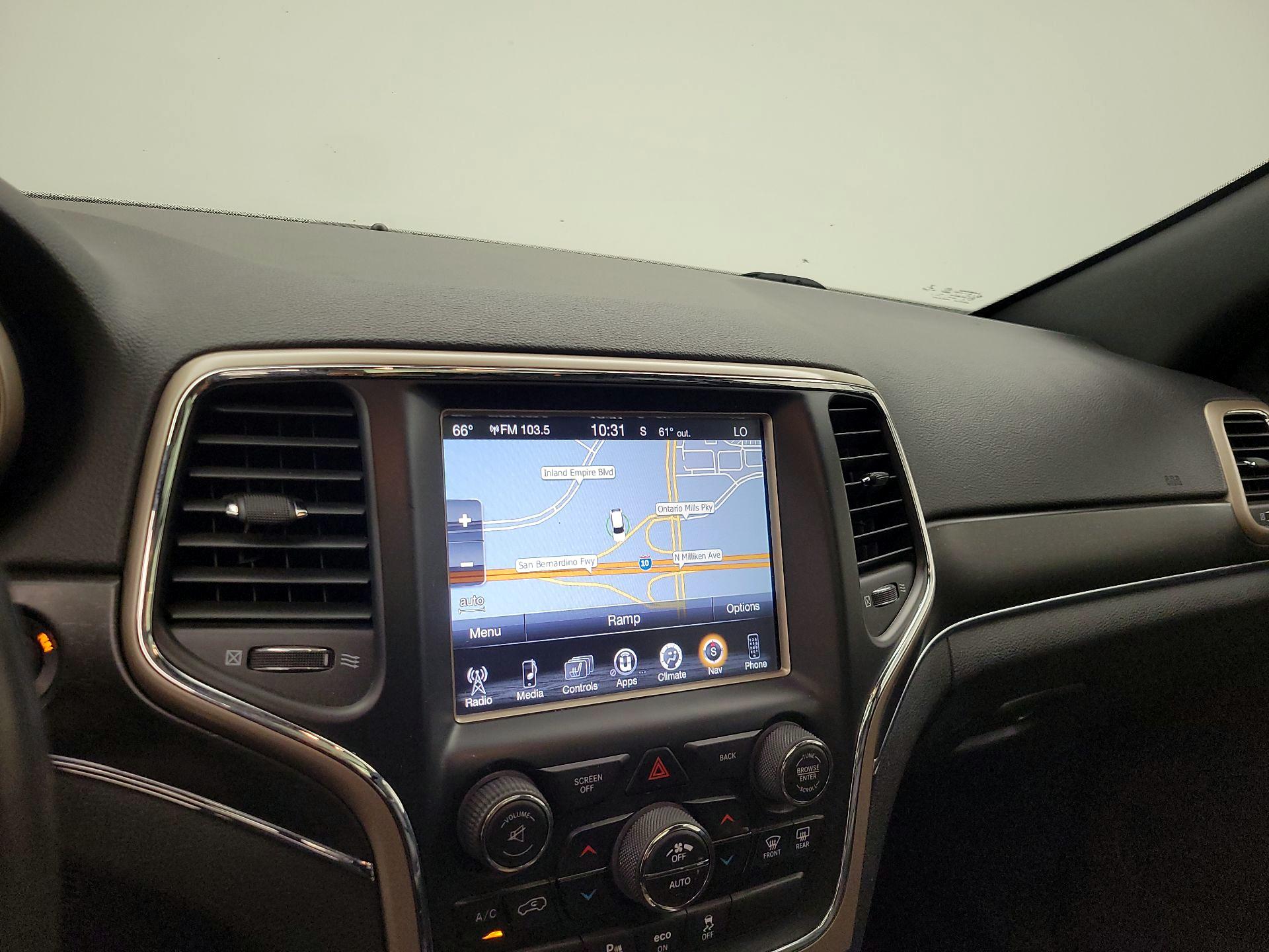 Thumbnail: 2015 Jeep Grand Cherokee - 14