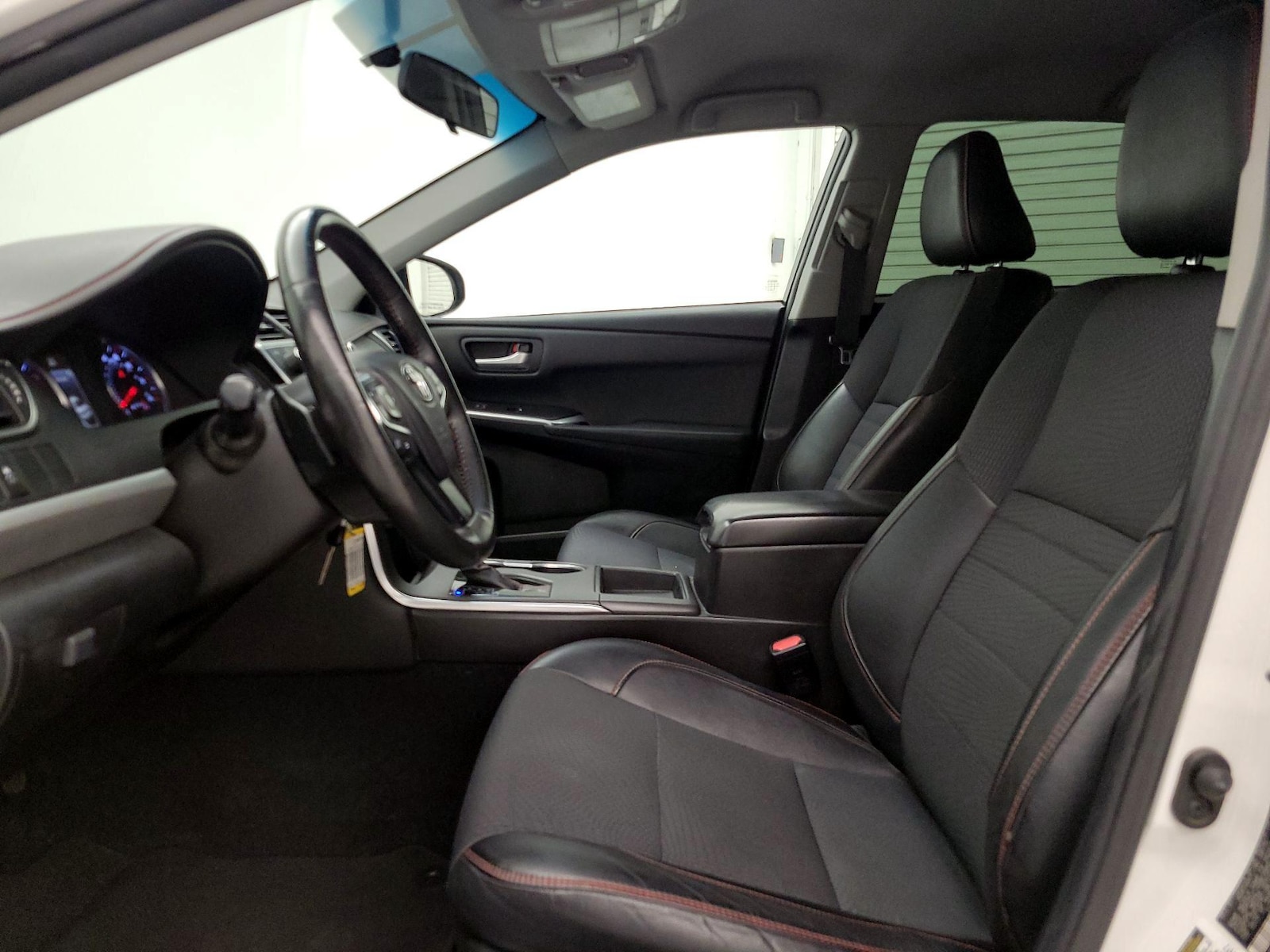 2016 Toyota Camry Special Edition - Photo 12