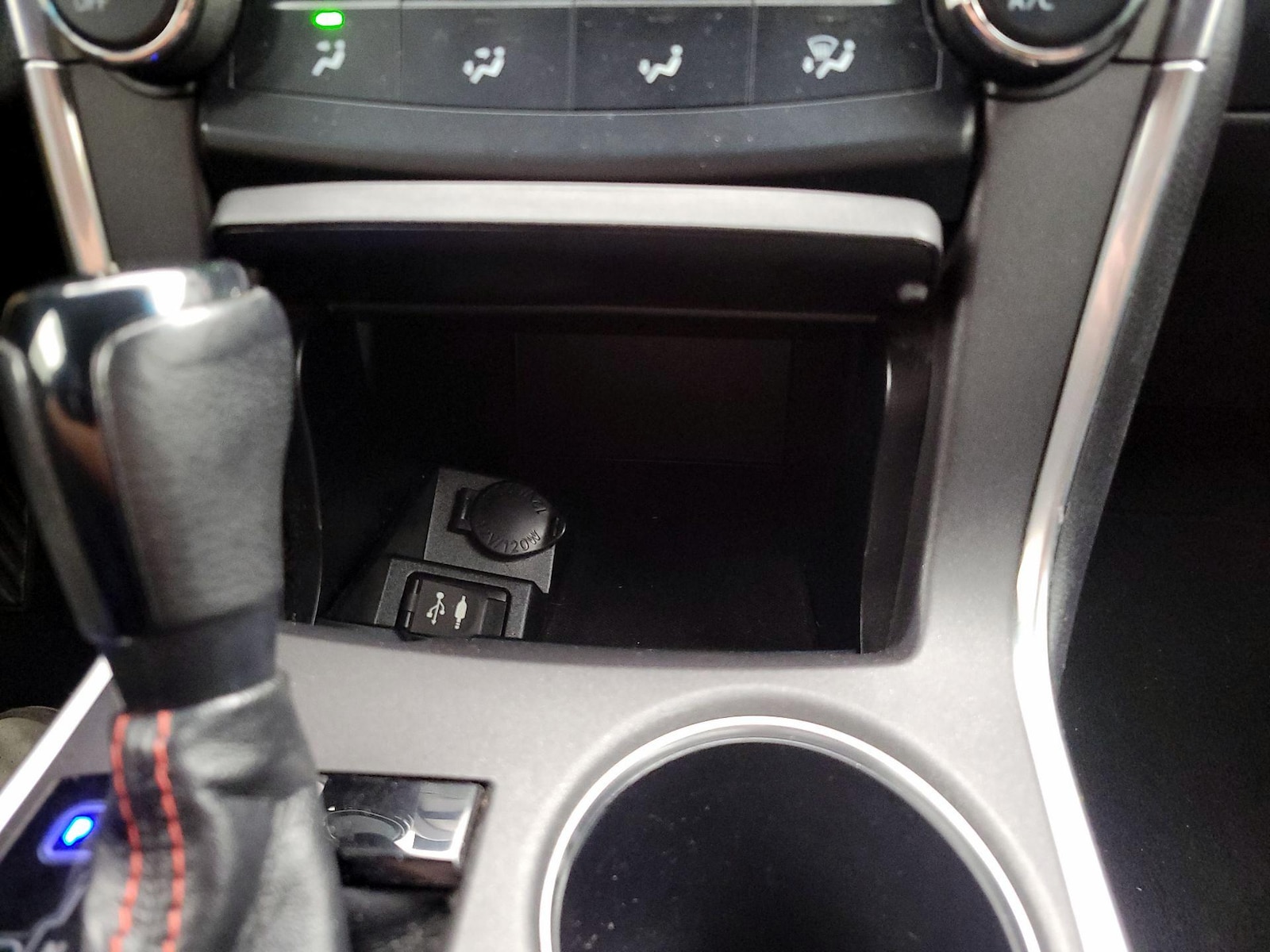 2016 Toyota Camry Special Edition - Photo 19