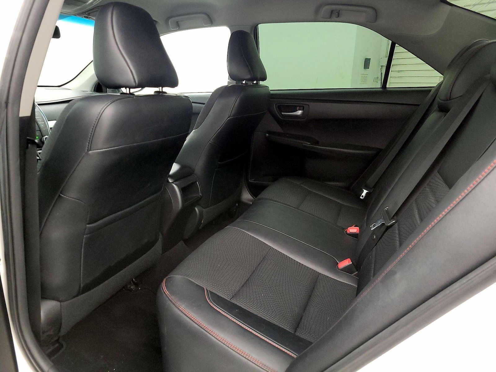 2016 Toyota Camry Special Edition - Photo 20