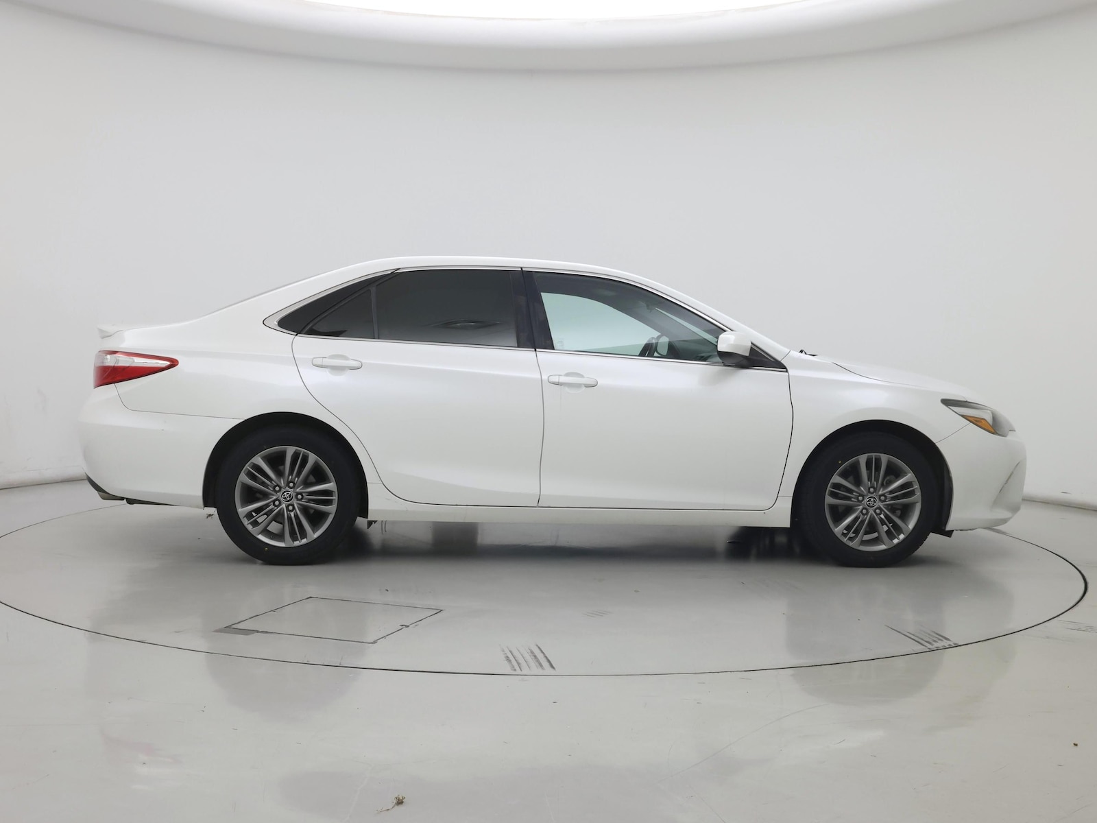 2016 Toyota Camry Special Edition - Photo 8